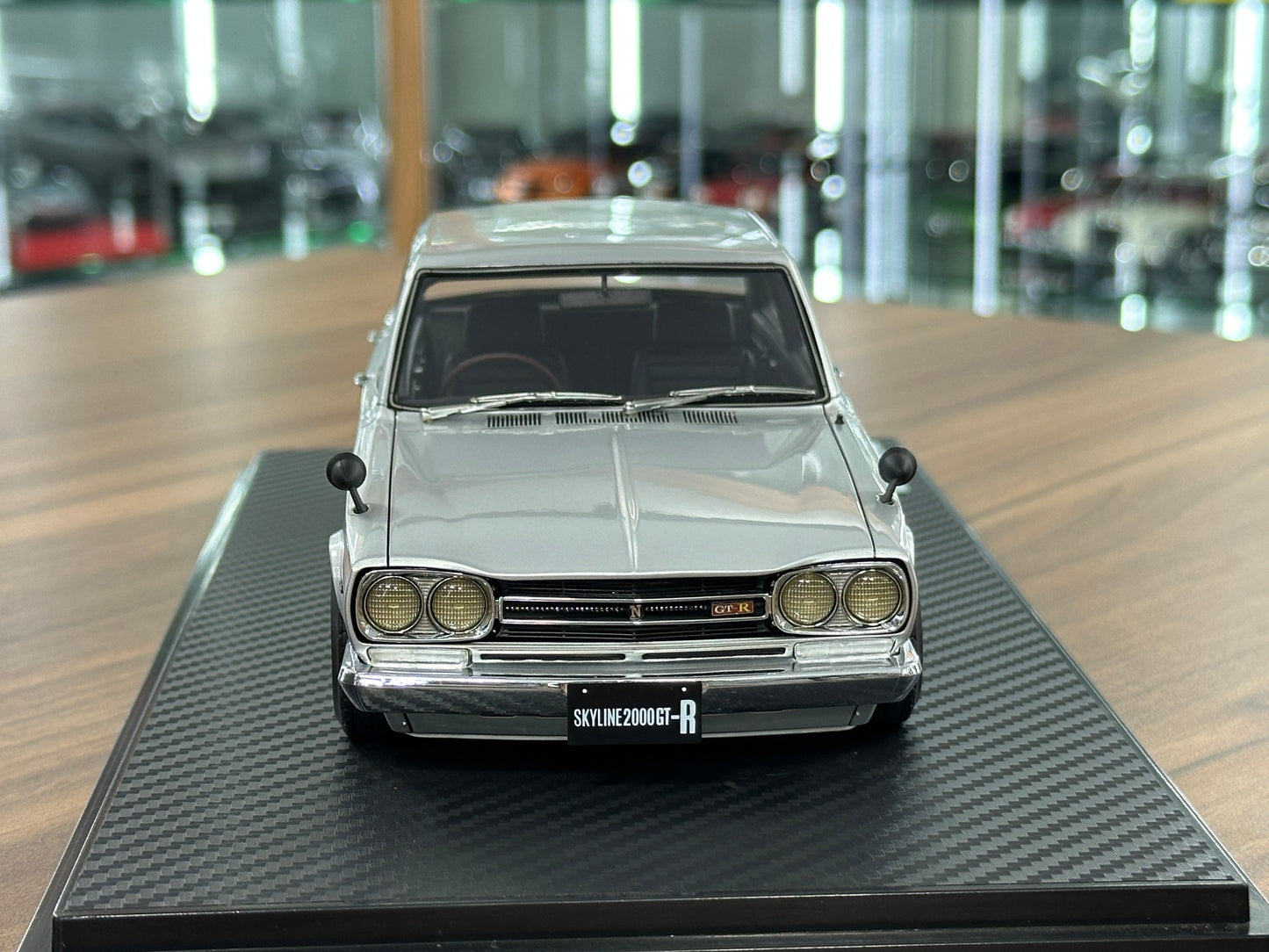 1/18 Resin Ignition Model Nissan Skyline 2000 GT-R PGC10 – Silver