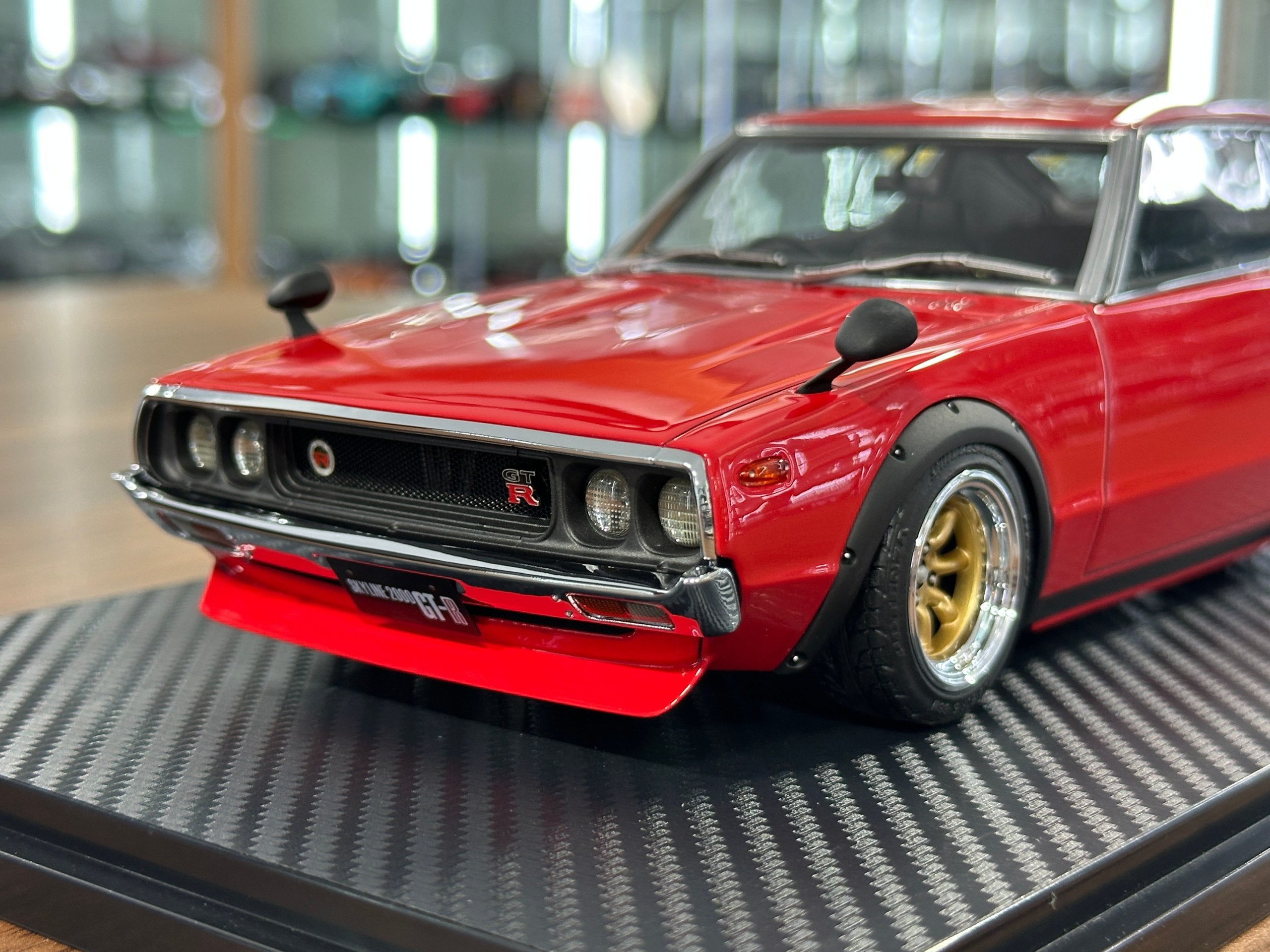 Nissan Skyline 2000 GT-R KPGC110 Red 1/18 Resin Model – dturman.com