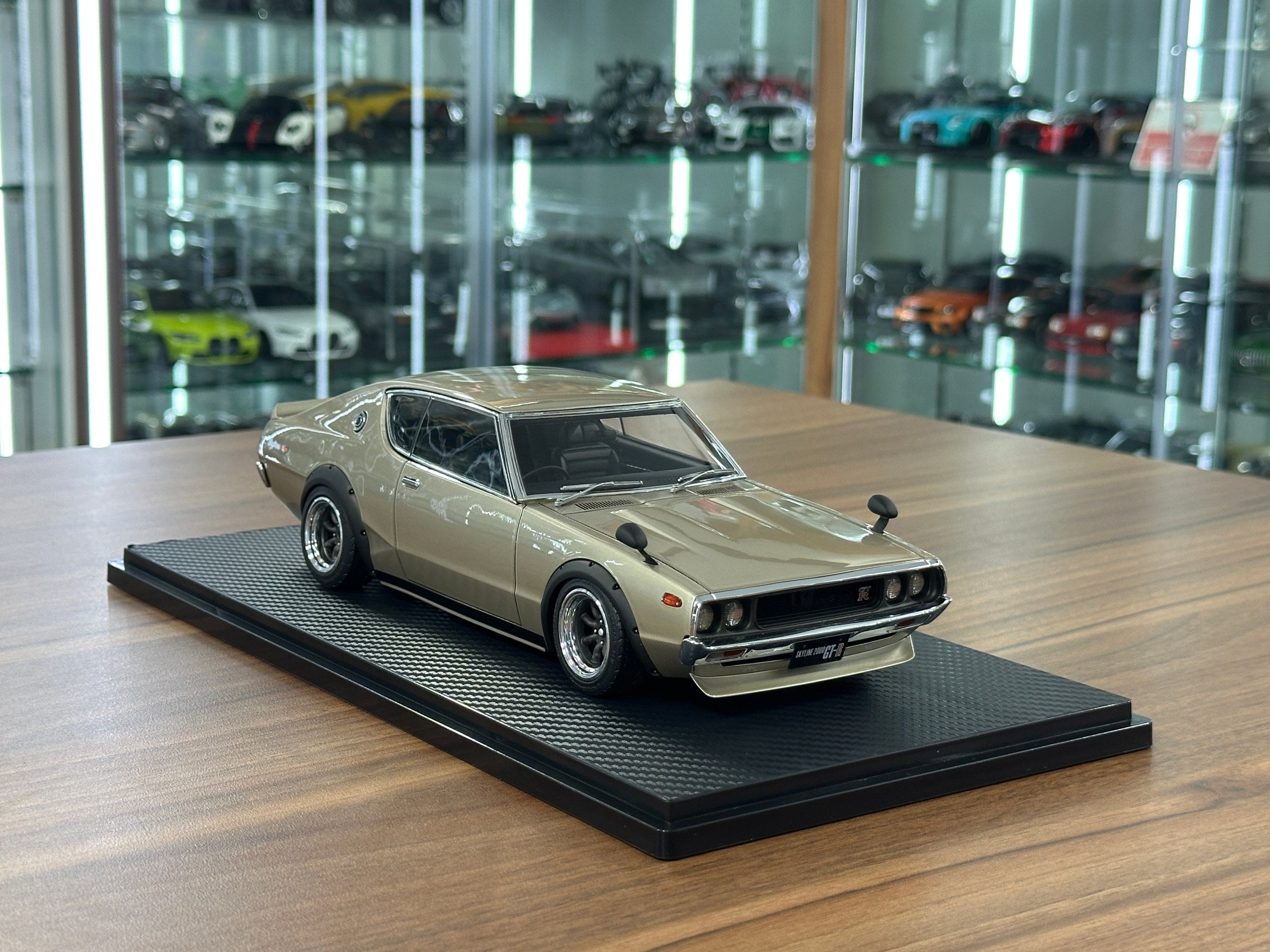 Nissan Skyline 2000 GT-R PGC10 Silver 1/18 Resin Model – dturman.com