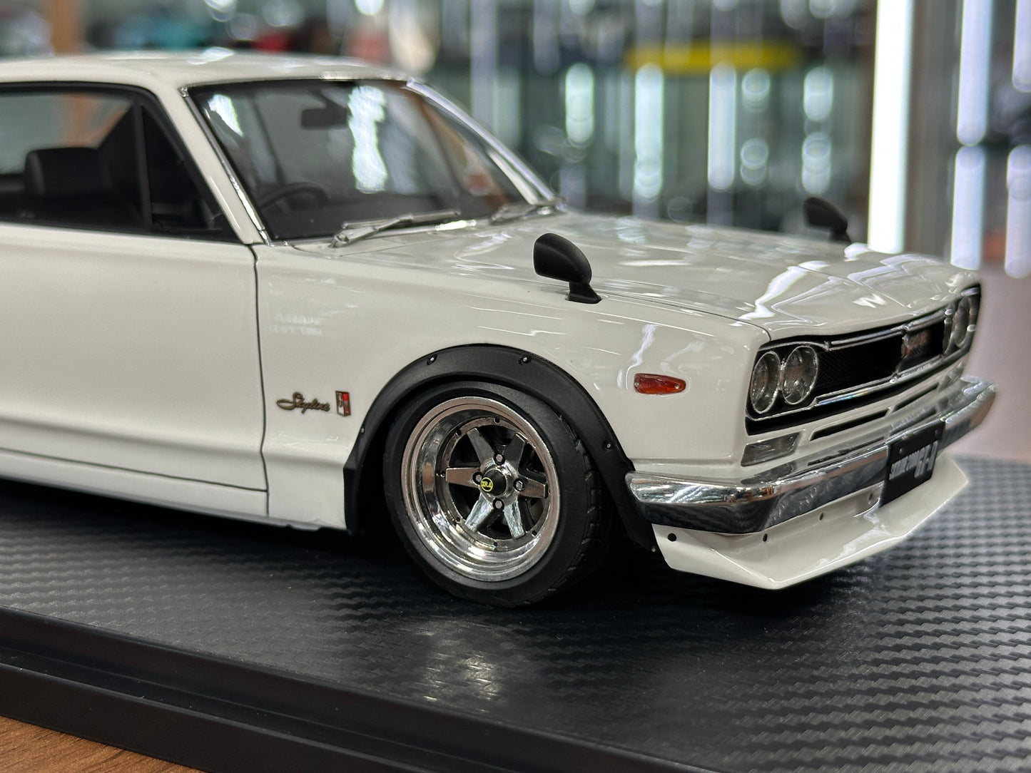 1/18 Resin Model Nissan Skyline 2000 GT-R KPGC10 White