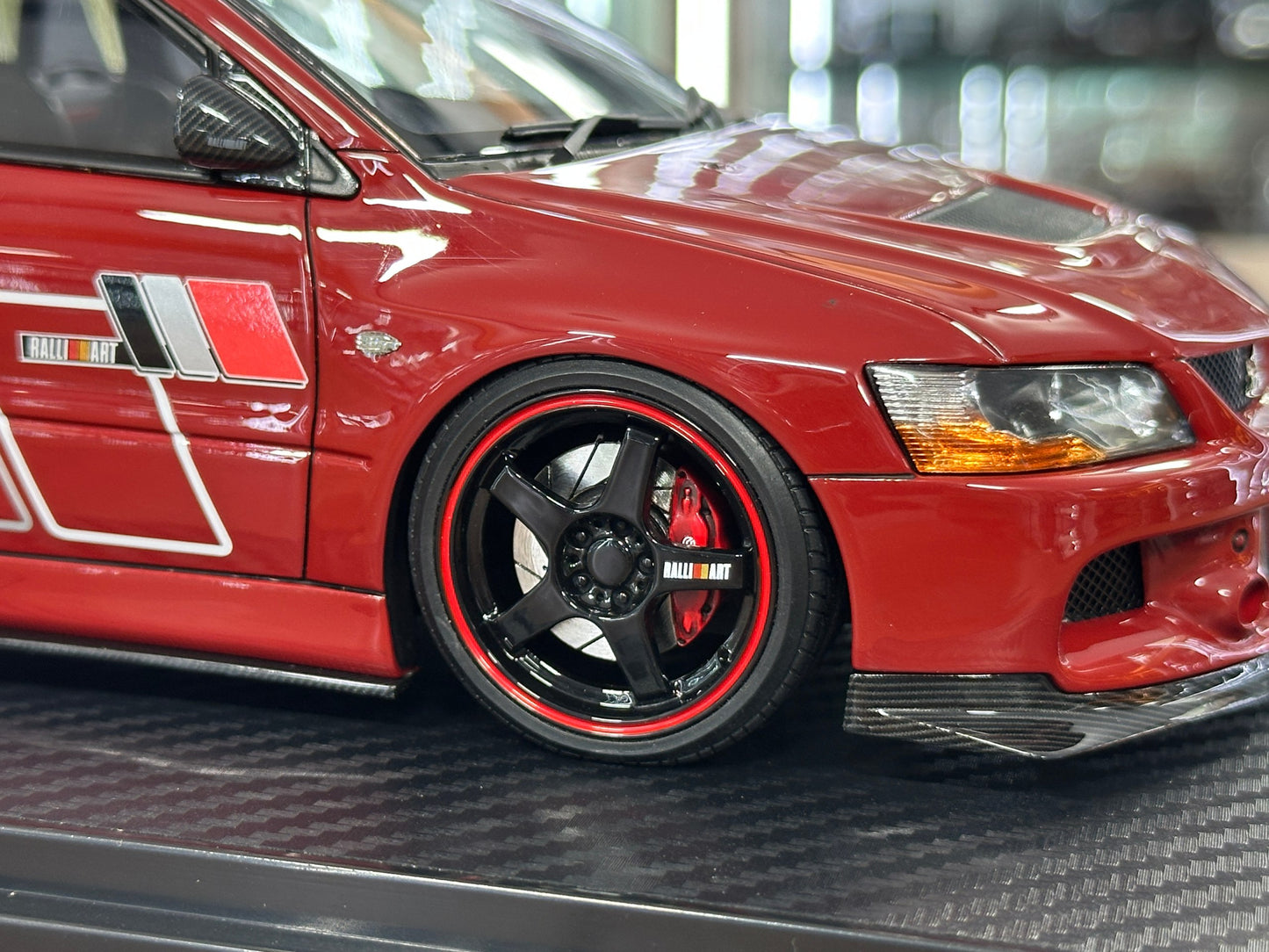 1/18 Resin Ignition Model Mitsubishi Lancer Evolution IX MR (CT9A) – Red