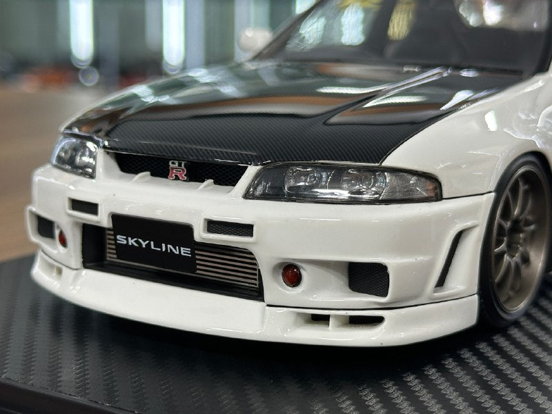 Nissan Skyline GT-R BCN R33 White 1/18 Resin Model – dturman.com