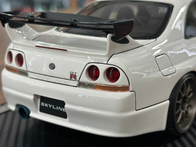 Nissan Skyline GT-R BCN R33 White 1/18 Resin Model – dturman.com