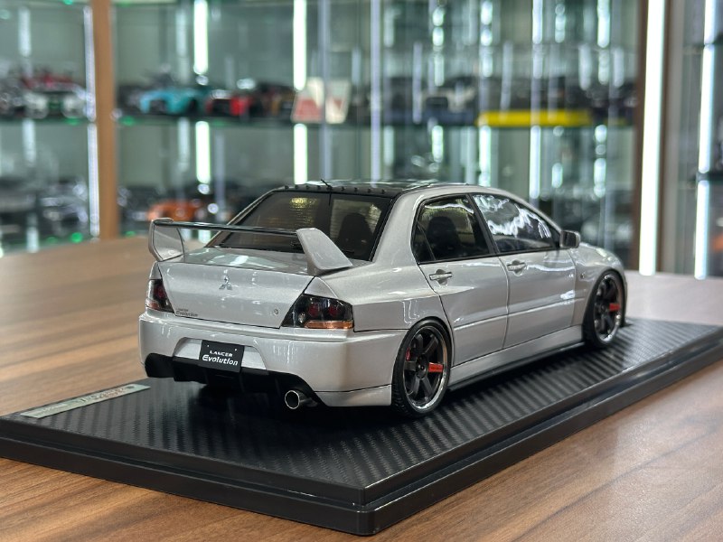 1/18 Resin Ignition Model Mitsubishi Lancer Evolution IX CT9A – Silver