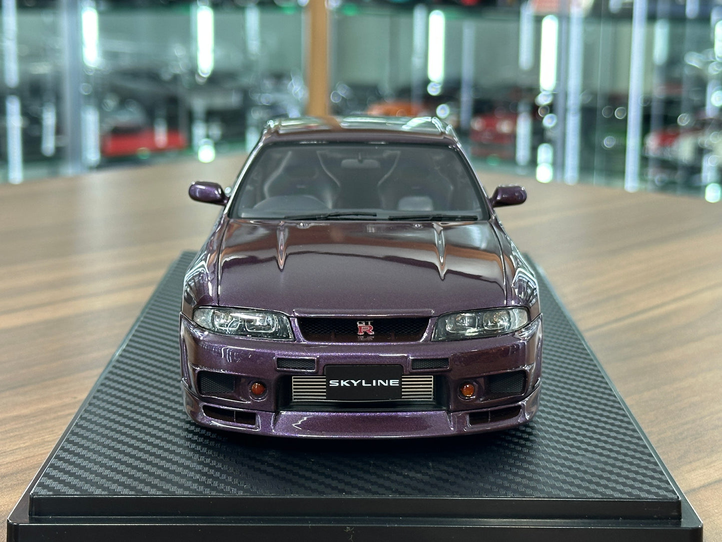 1/18 Resin Ignition Model Nissan Skyline GT-R BCN R33 – Midnight Purple