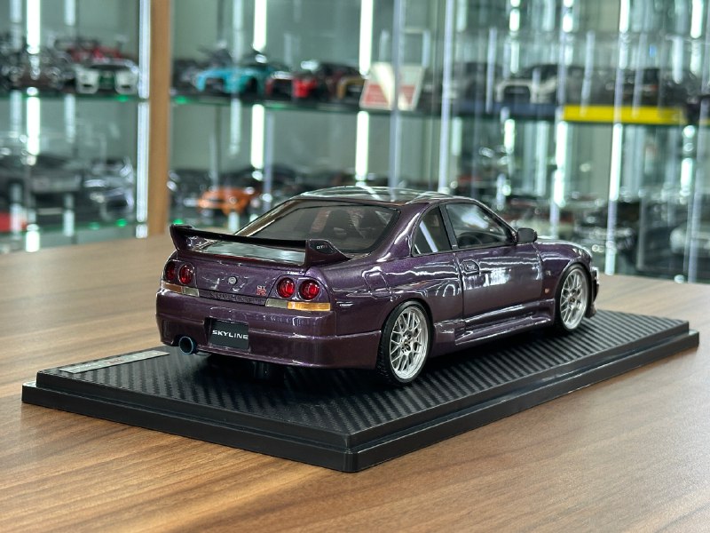 1/18 Resin Ignition Model Nissan Skyline GT-R BCN R33 – Midnight Purple