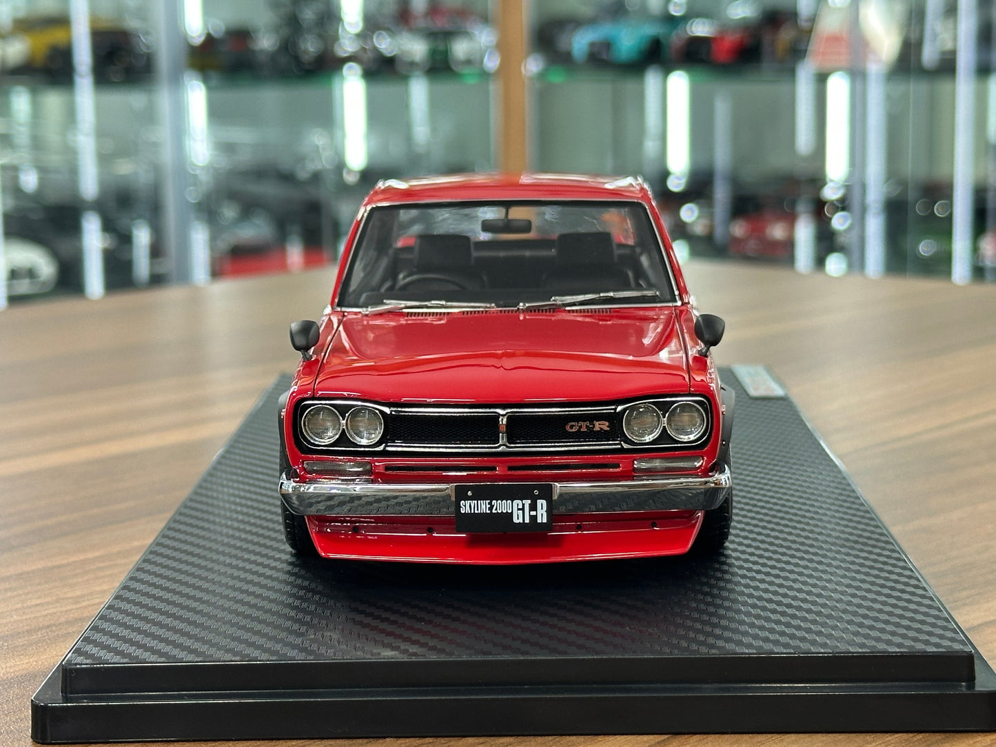 1/18 Resin Ignition Model Nissan Skyline 2000 GT-R KPGC10 – Red