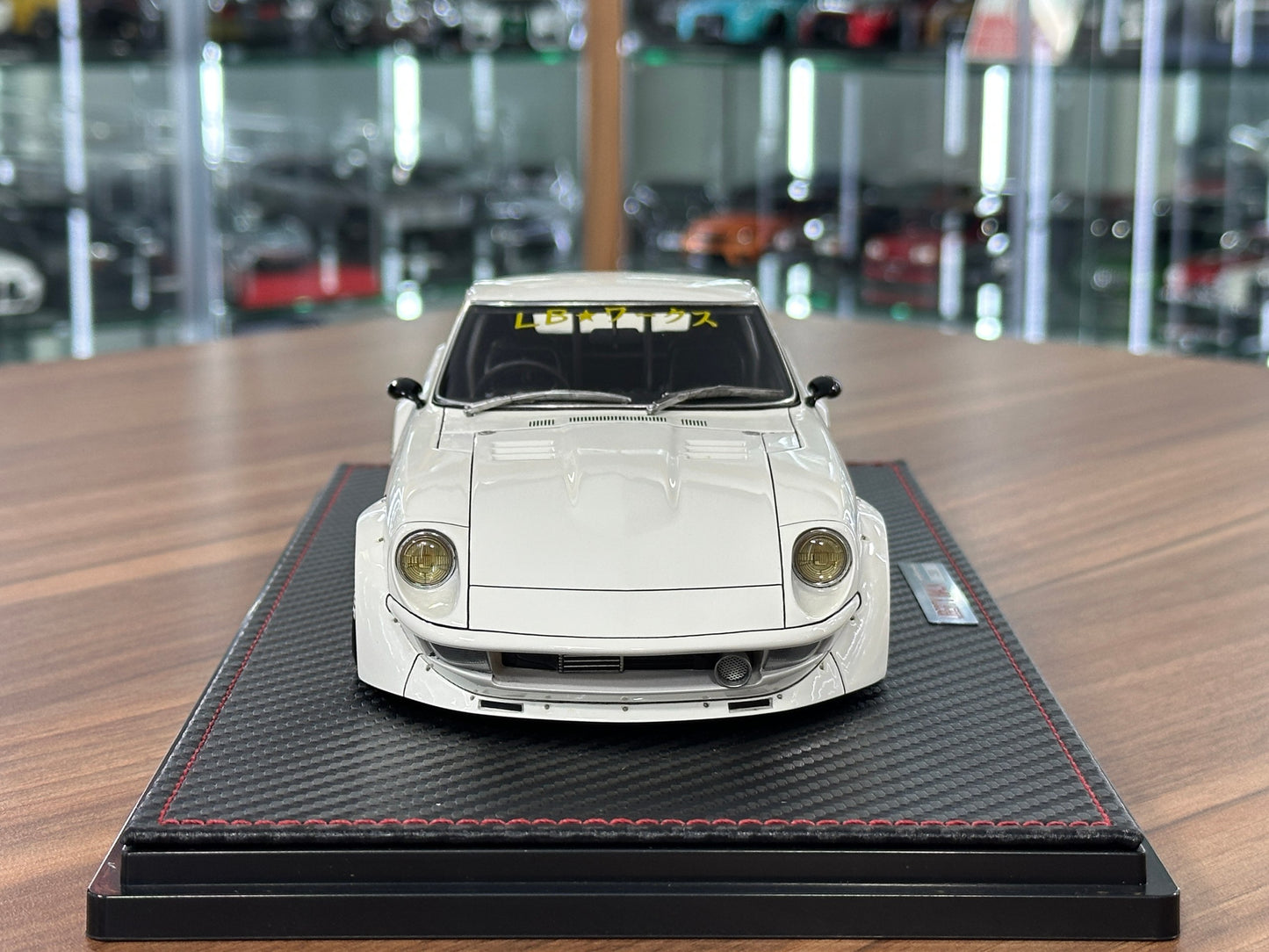 1/18 Resin Ignition Model Nissan LB-WORKS Fairlady Z S30 F31 – White