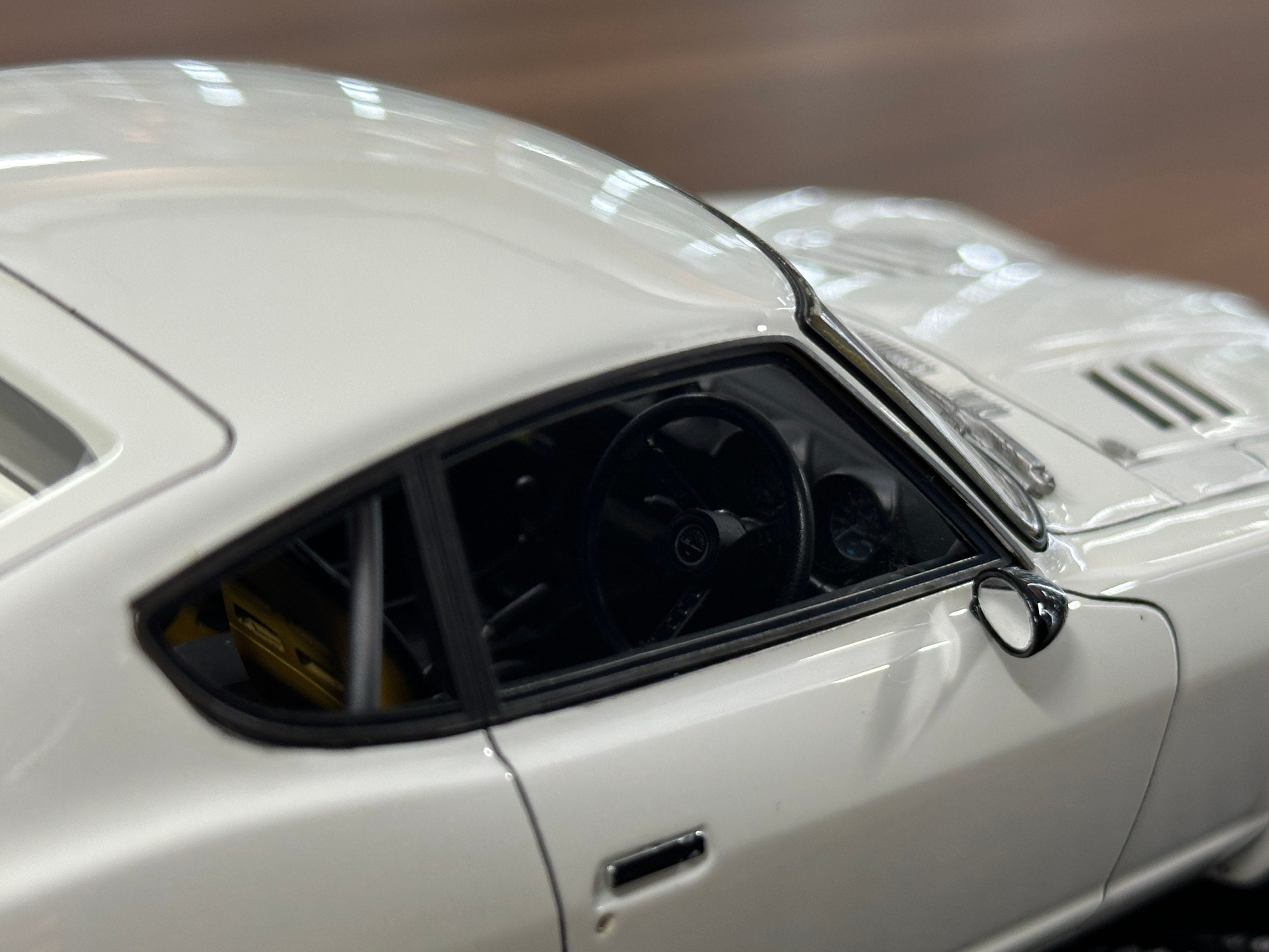 LB-WORKS Nissan Fairlady Z S30 F31 White 1/18 Resin Model