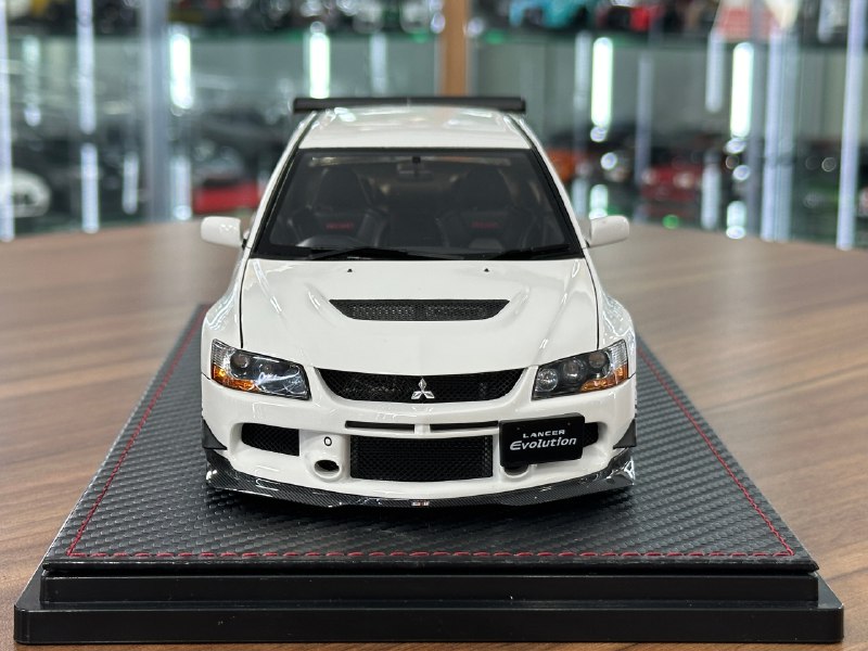 1/18 Resin Ignition Model Mitsubishi Lancer Evolution IX CT9A – White
