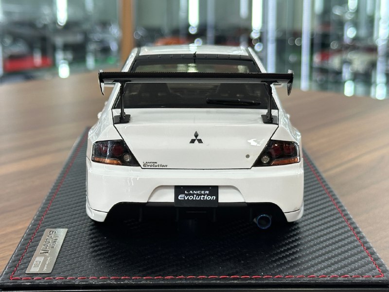1/18 Resin Ignition Model Mitsubishi Lancer Evolution IX CT9A – White
