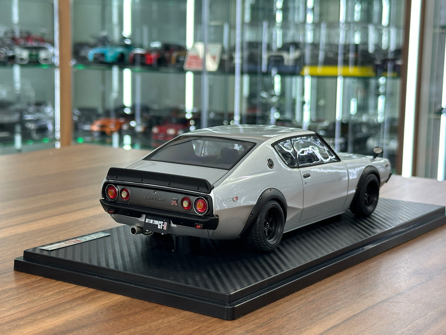 1/18 Resin Ignition Model Nissan Skyline 2000 GT-R KPGC110 – Silver Custom Ver.