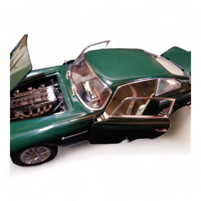 1/18 Diecast Aston Martin DB5 Green AUTOart Scale Model Car