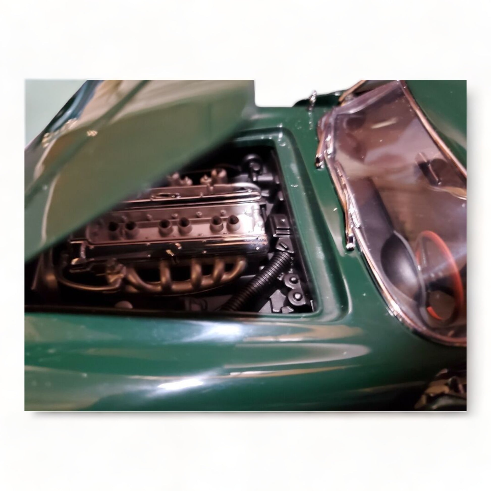 1/18 Diecast Aston Martin DB5 Green AUTOart Scale Model Car