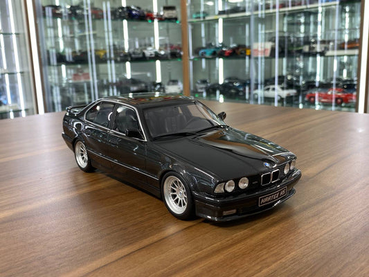BMW Hartge H5 V12 Sedan 1989 – 1:18 Resin Model – Black – OttO Mobile Limited 999 pcs