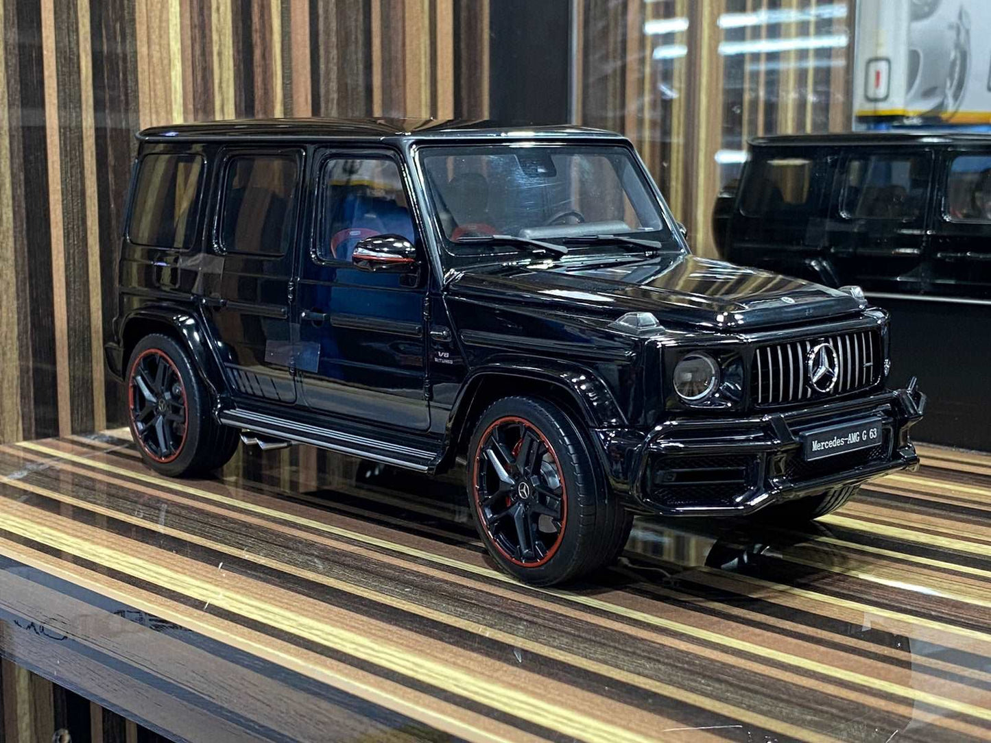 1/18 Diecast  Mercedes-Benz G-63 AMG Black by Almost Real