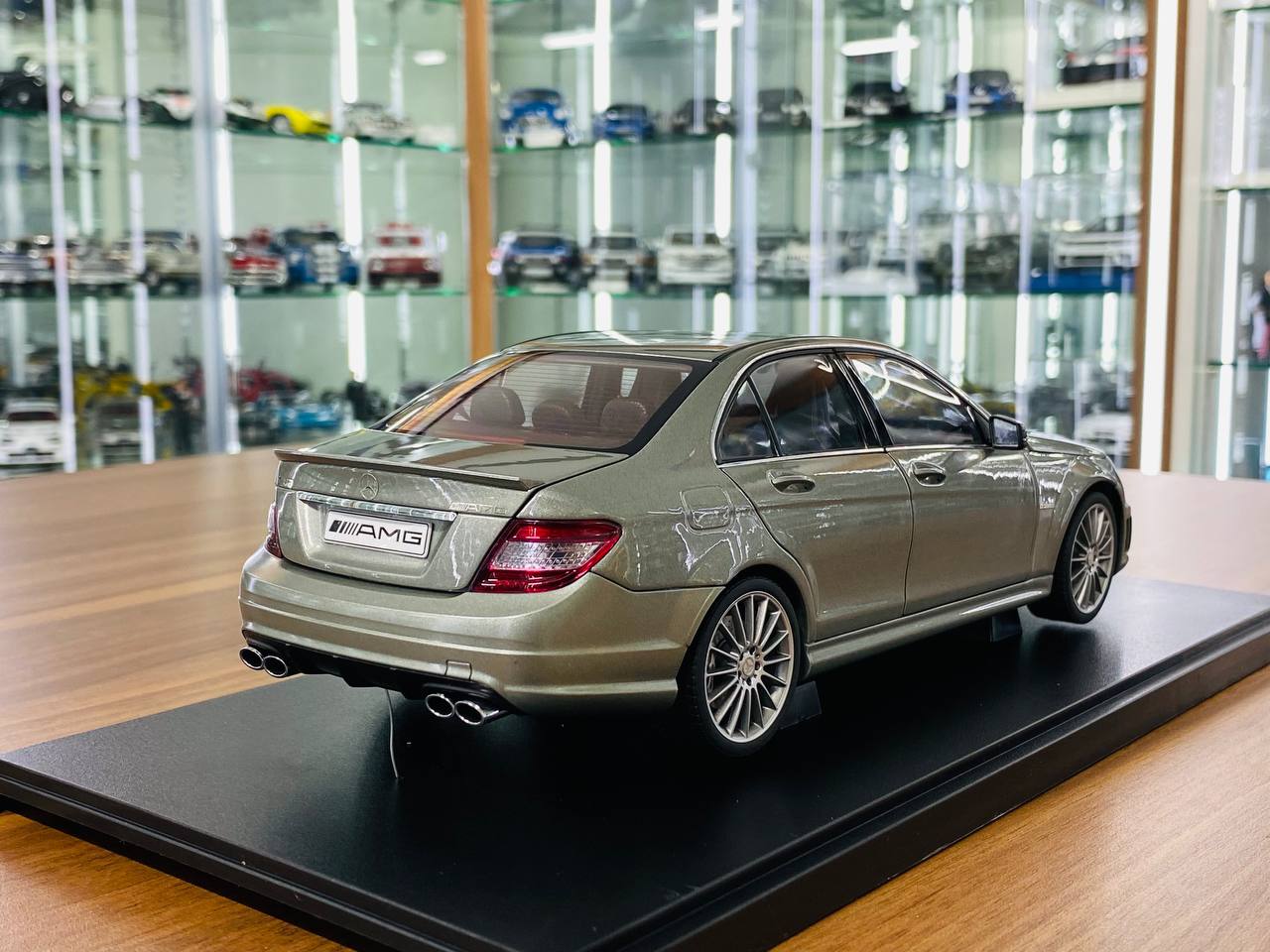 1/18 Diecast AUTOart Millennium Mercedes-Benz C63 AMG - Grey (Leather Seats)
