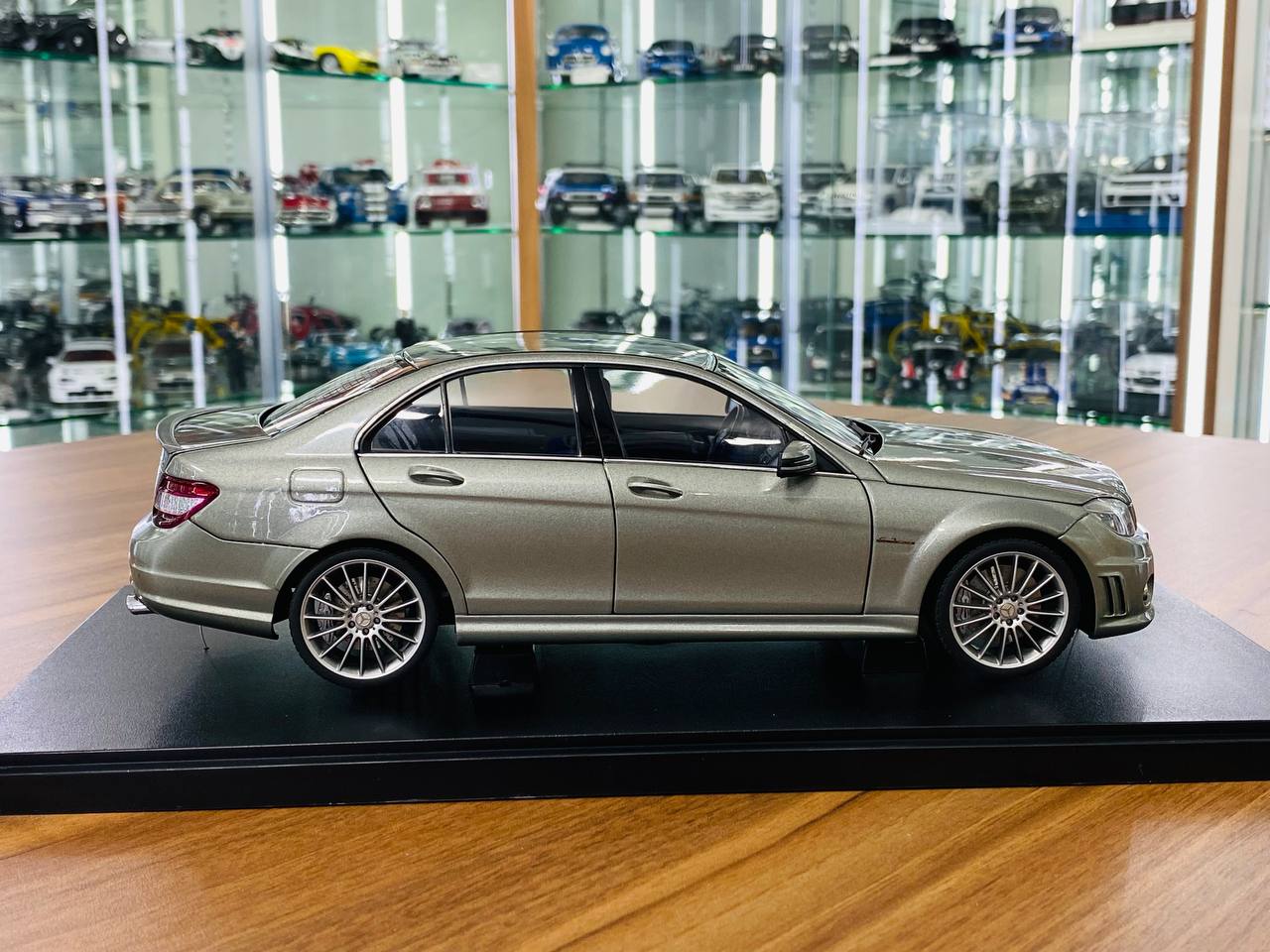 1/18 Diecast AUTOart Millennium Mercedes-Benz C63 AMG - Grey (Leather Seats)