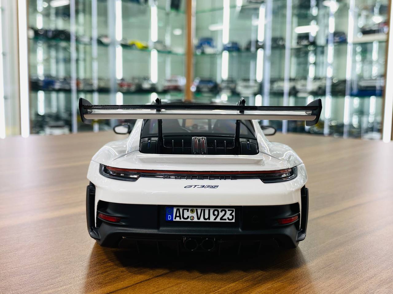 1/18 Diecast - Norev Porsche 911 (992) GT3 RS Weissach Package (2022)