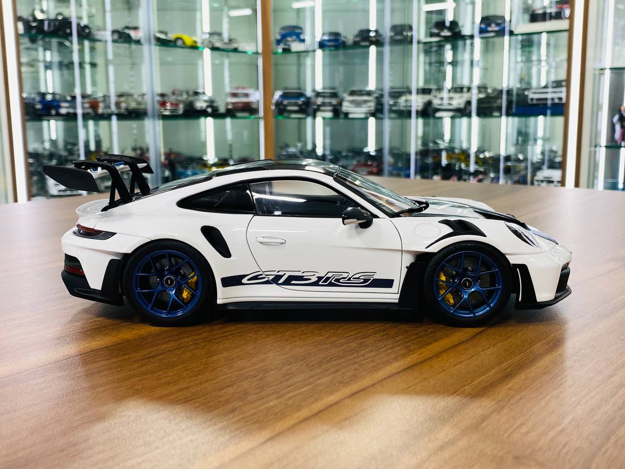 1/18 Diecast - Norev Porsche 911 (992) GT3 RS Weissach Package (2022)