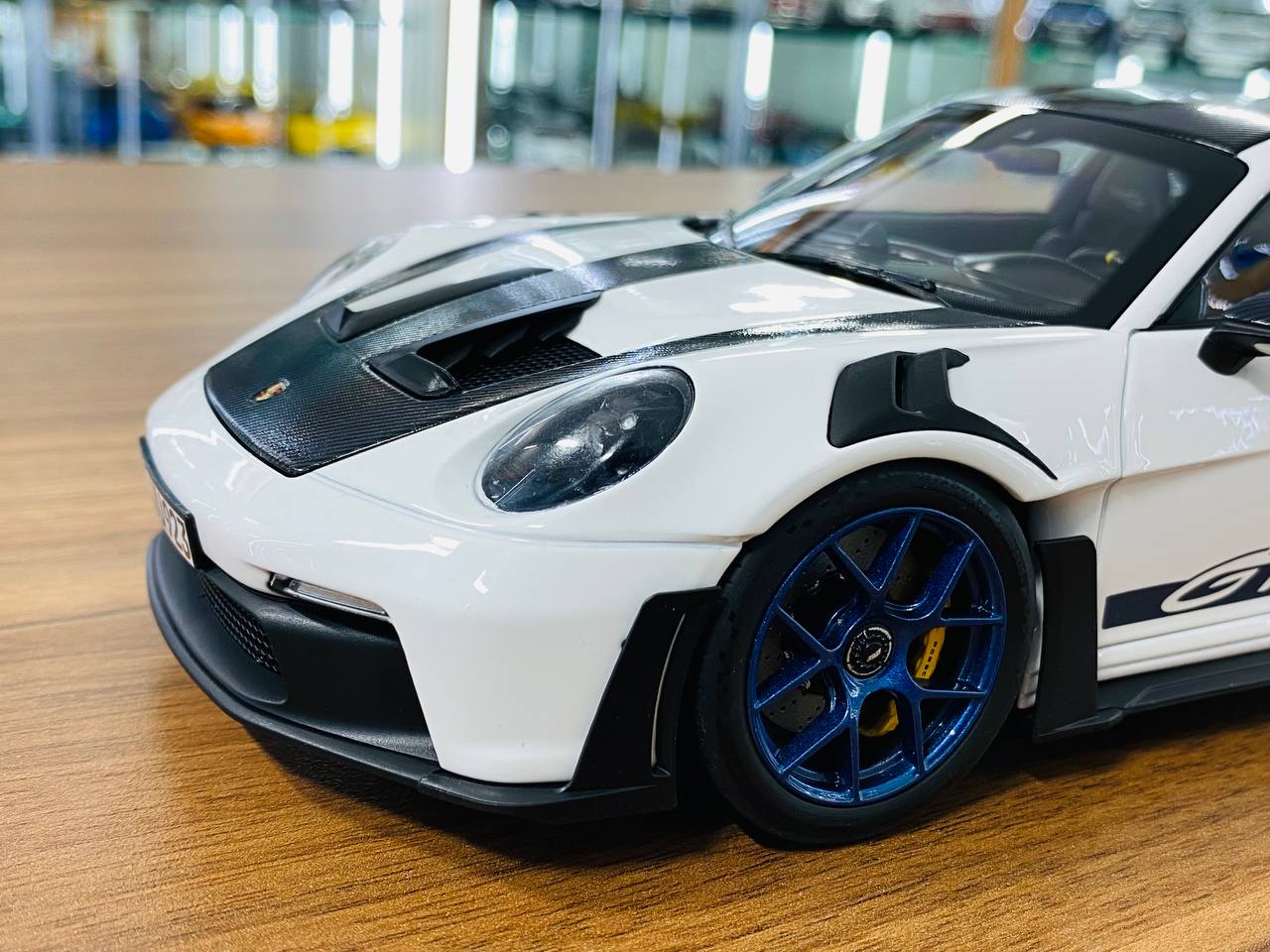 1/18 Diecast - Norev Porsche 911 (992) GT3 RS Weissach Package (2022)