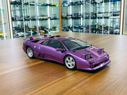 1/18 Diecast AUTOart Lamborghini Diablo SE30 in Purple