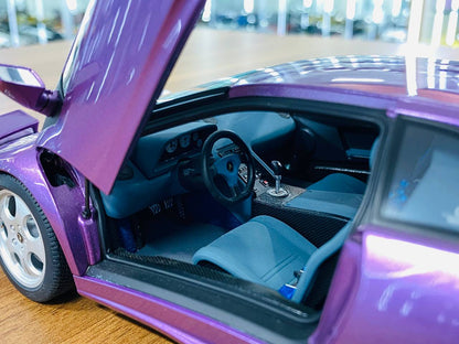 1/18 Diecast AUTOart Lamborghini Diablo SE30 in Purple