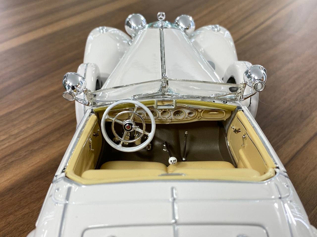 1/18 Diecast Maisto Premier Edition Mercedes Benz 500K Typ Special roadster 1936