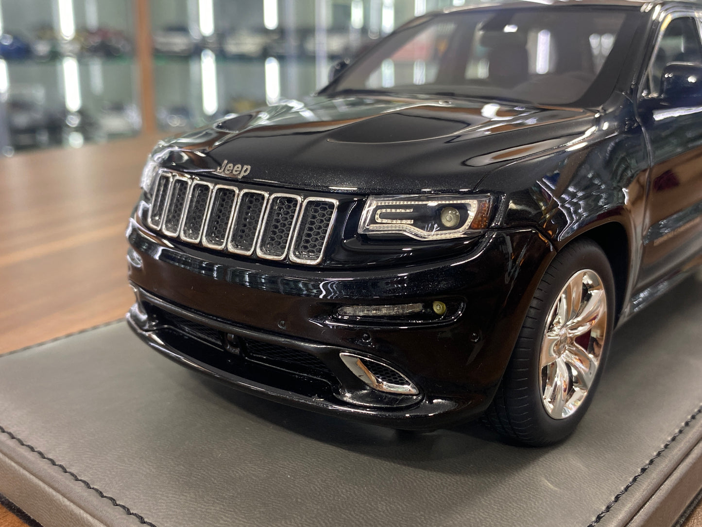 1/18 Resin Jeep SRT Grand Cherokee TOP Marques & BBR | Black