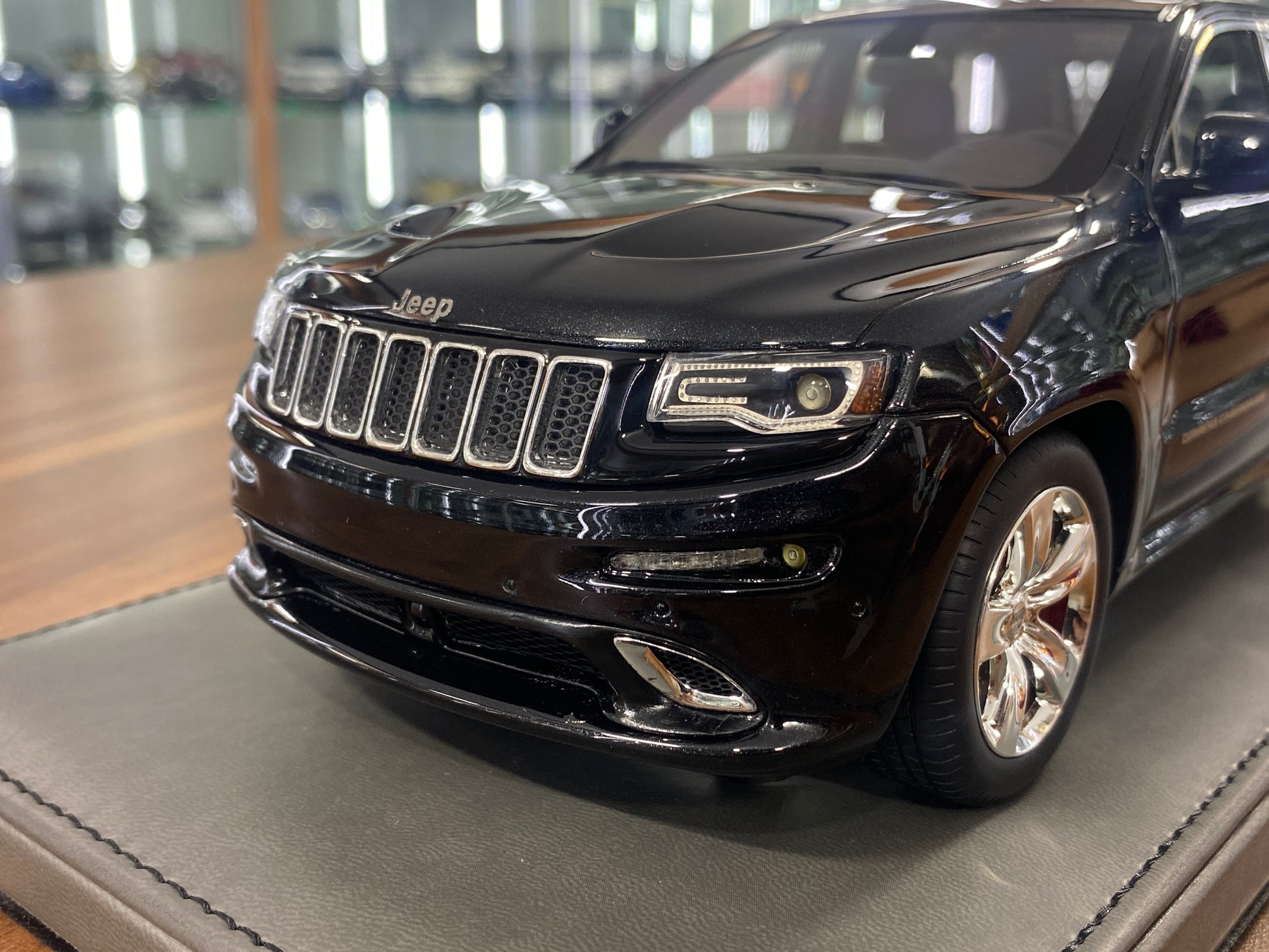 1/18 Resin Jeep SRT Grand Cherokee TOP Marques & BBR | Black