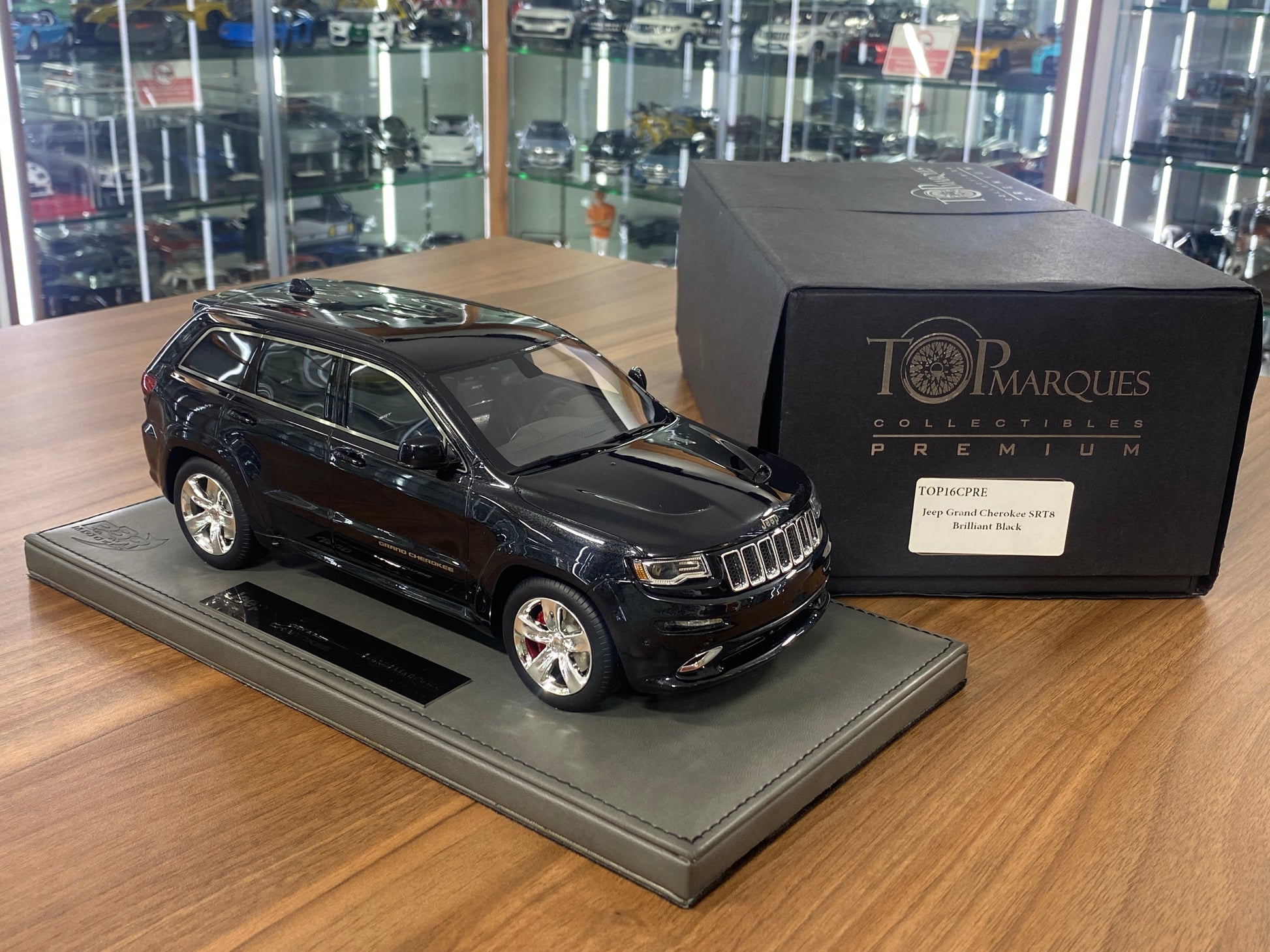 1/18 Resin Jeep SRT Grand Cherokee TOP Marques & BBR | Black