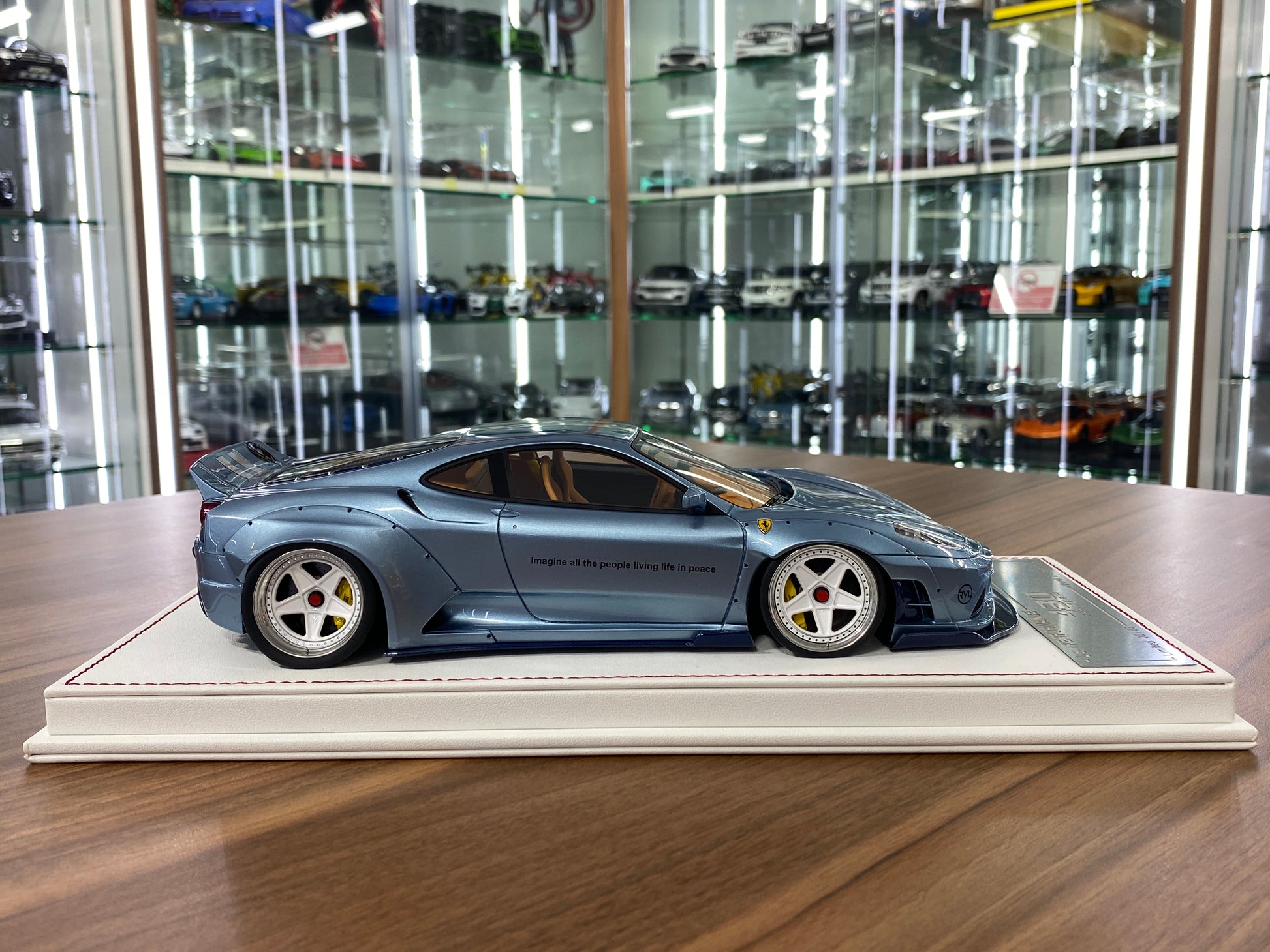 1/18 Resin Ferrari 430 Scuderia LB Performance – Azul Plateado, silver stripes| Davis & Giovanni