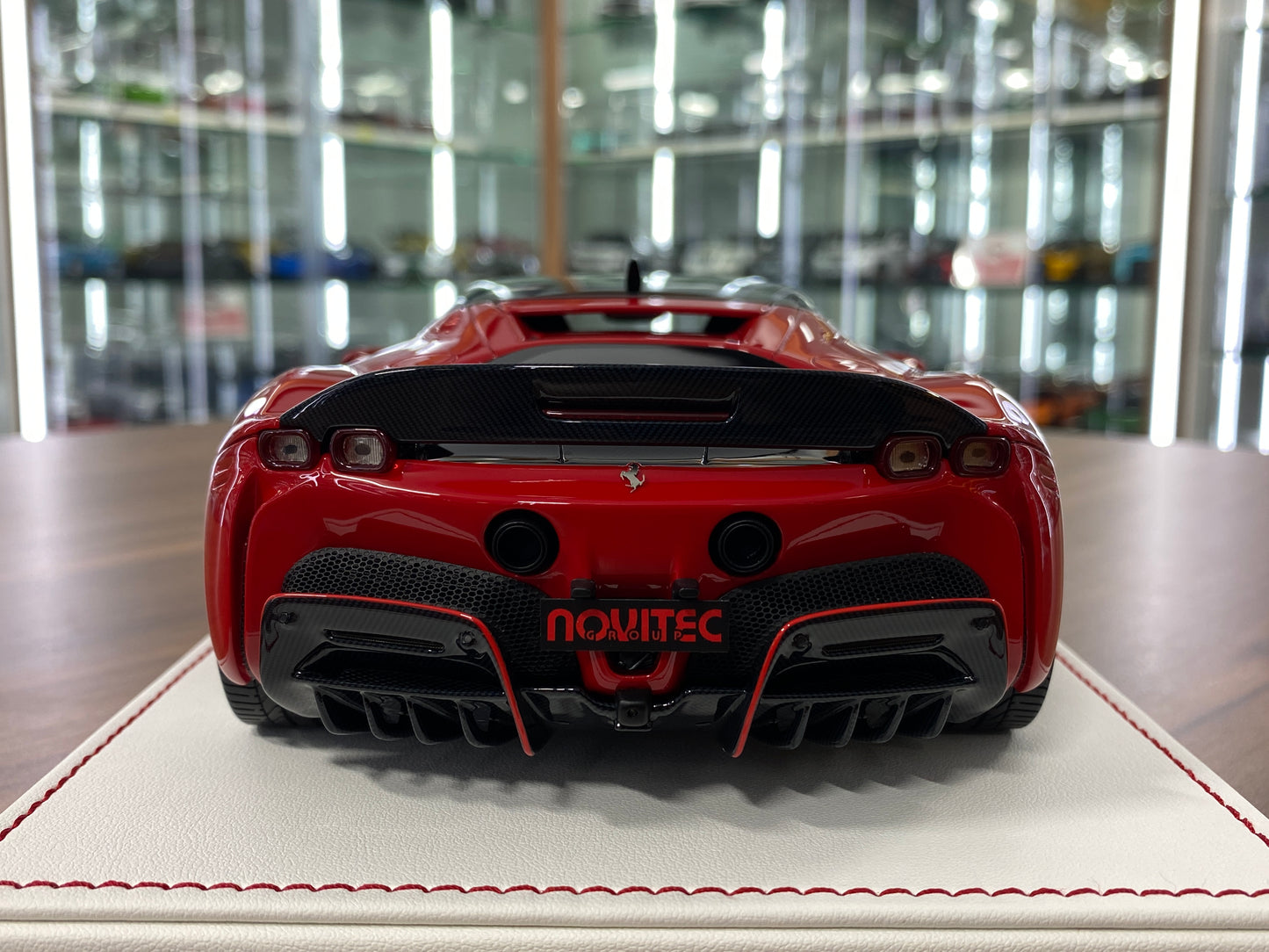 1/18 Davis & Giovanni Ferrari SF90 Stradale Novitec Rosso Corsa | Resin | Limited 8 pcs