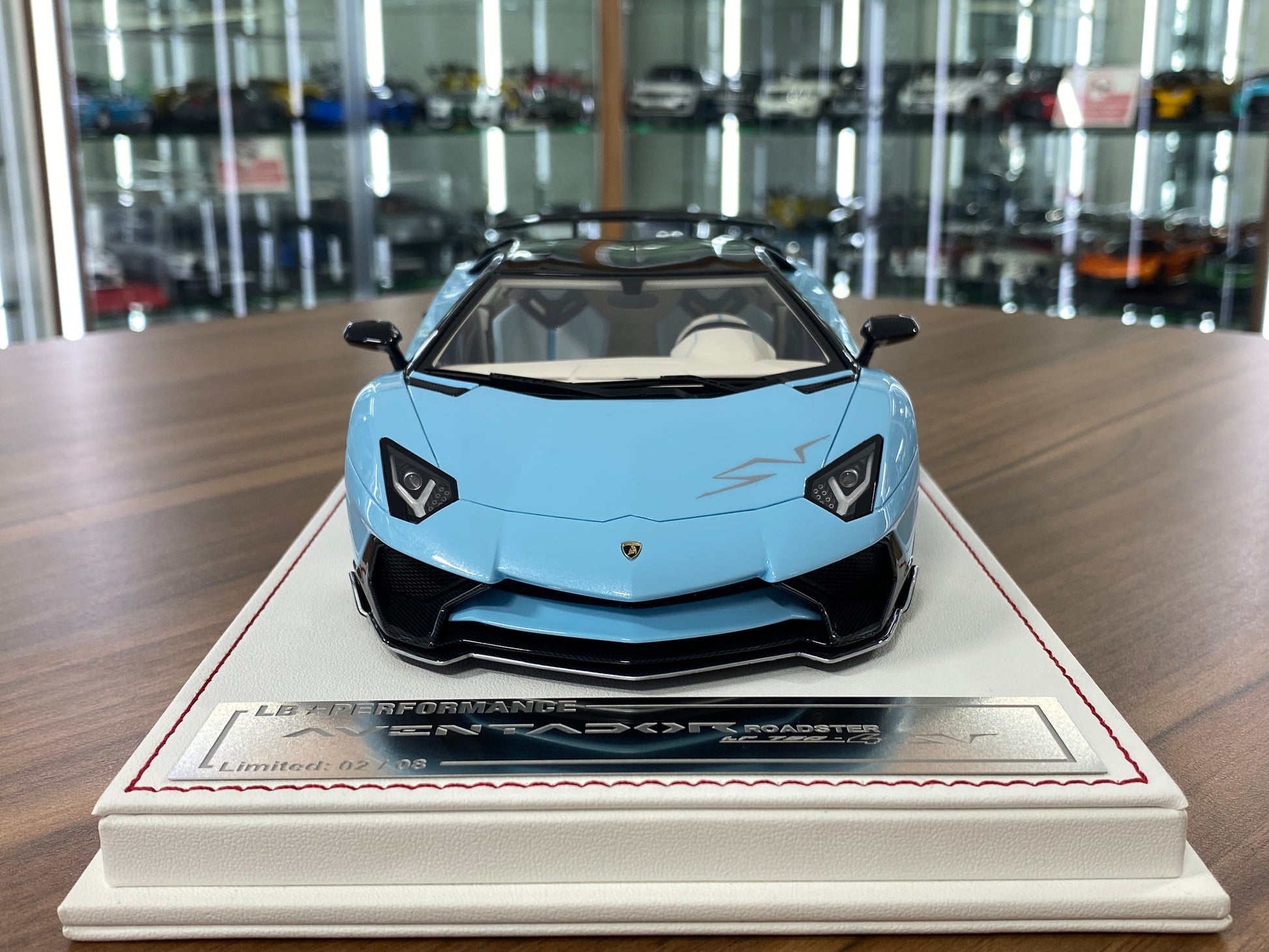 1/18 Resin Davis & Giovanni Lamborghini AVENTADOR LP 720-4 SV LB Performance with Light blue metallic, carbon roof, white rims Limited Edition - 8 pcs