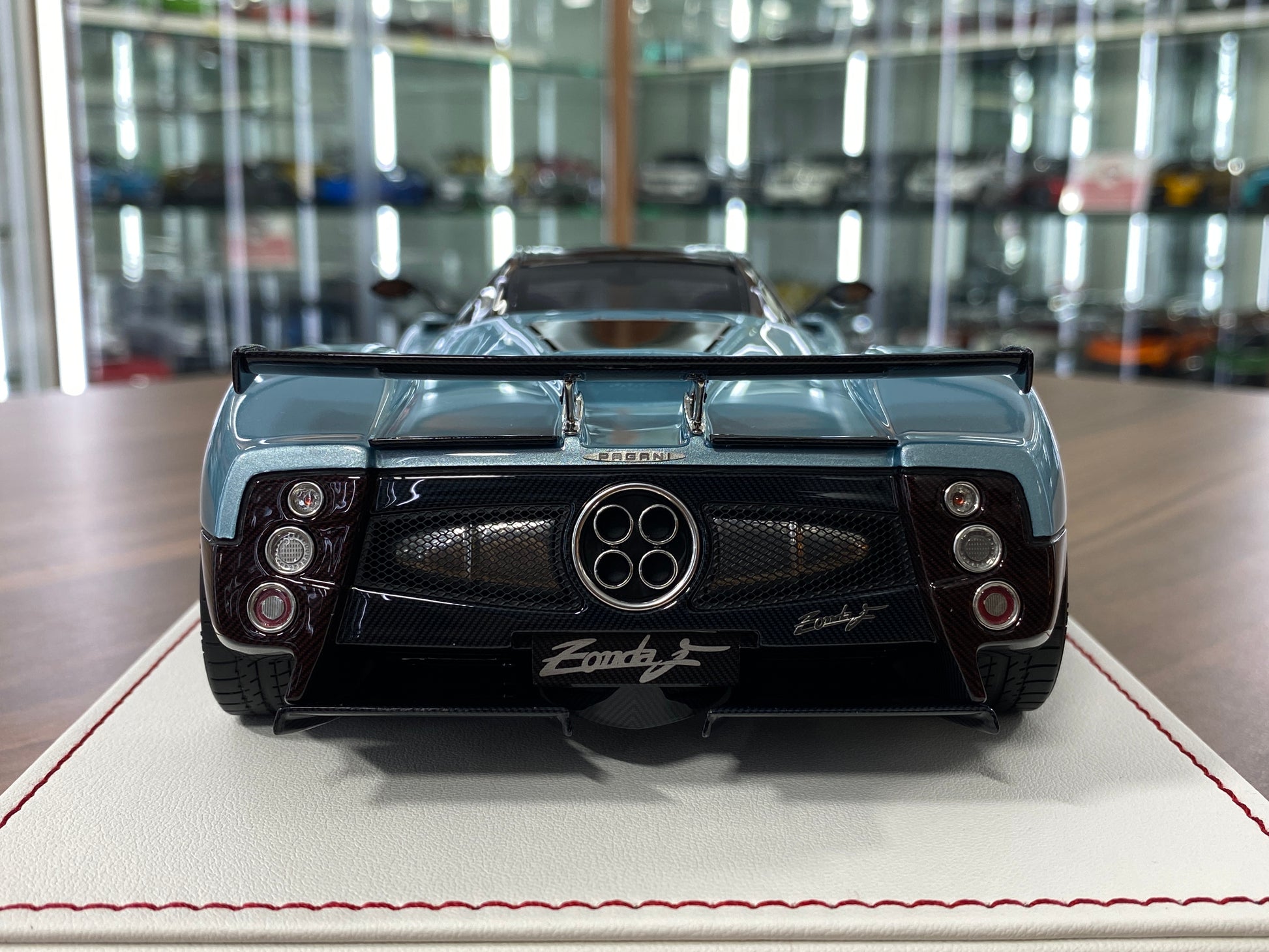 1/18 Resin Davis & Giovanni Model Pagani Zonda F Azzurro Thetys Limited to 8 pcs.