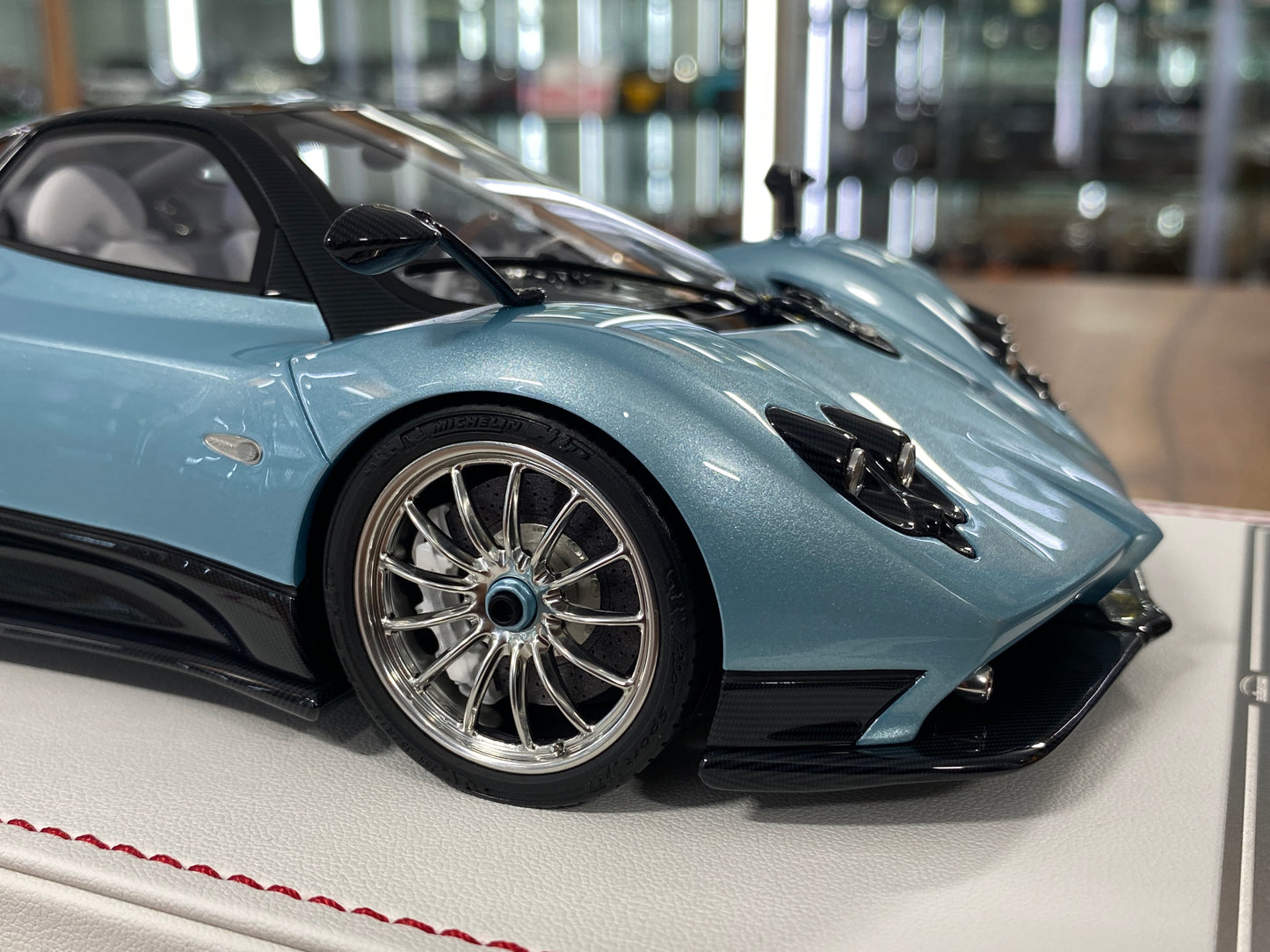 1/18 Resin Davis & Giovanni Model Pagani Zonda F Azzurro Thetys Limited to 8 pcs.