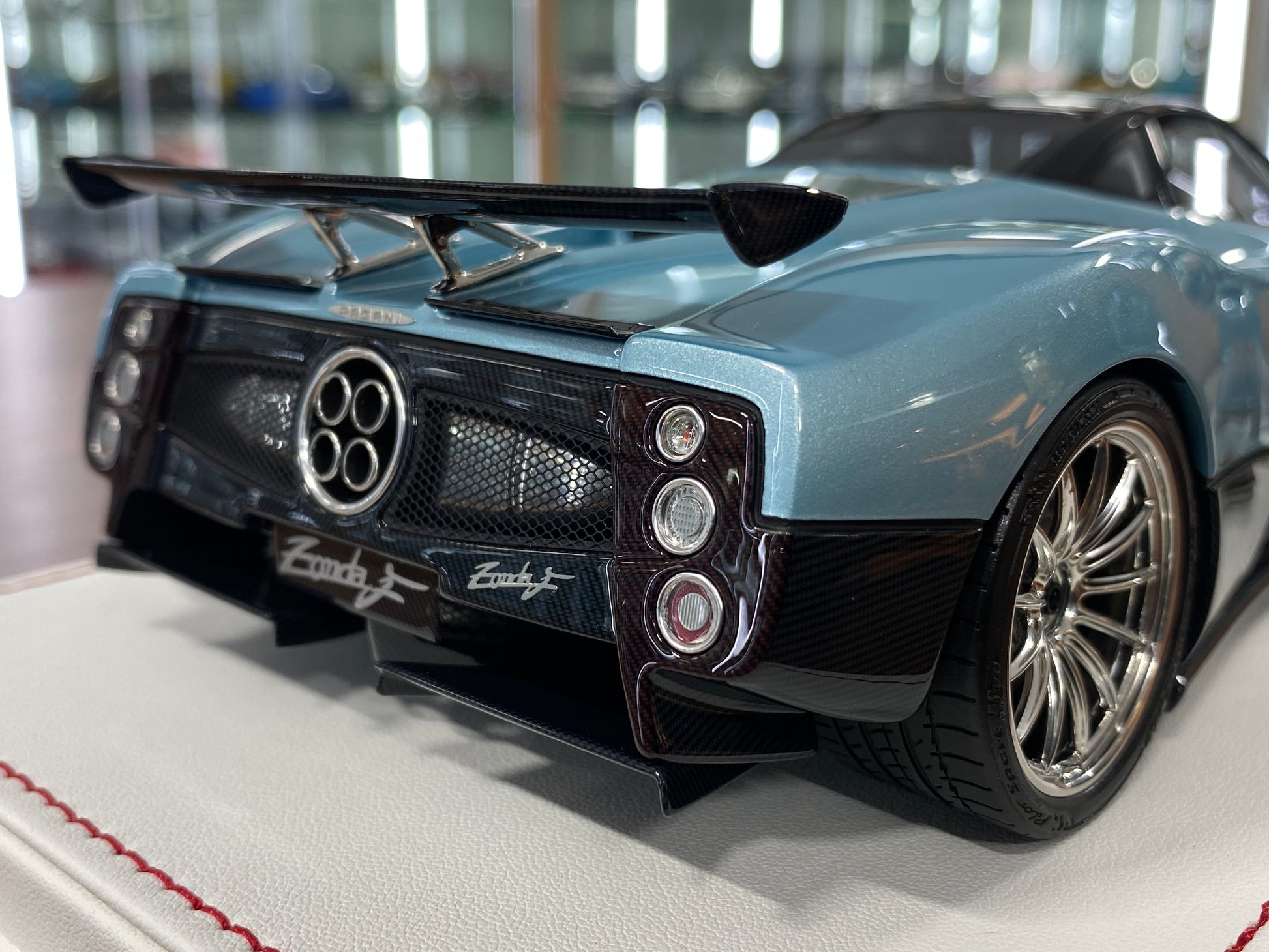 1/18 Resin Davis & Giovanni Model Pagani Zonda F Azzurro Thetys Limited to 8 pcs.