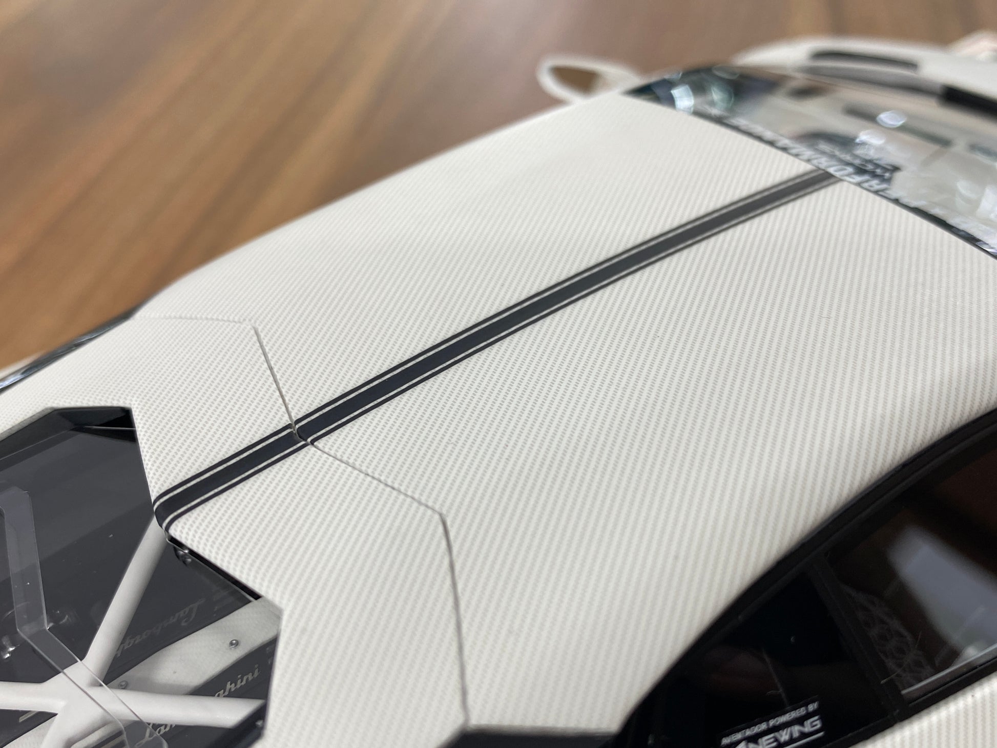 1/18 Resin Davis & Giovanni Lamborghini AVENTADOR LB Performance with White Carbon Fiber, black stripe Limited Edition - 10 pcs