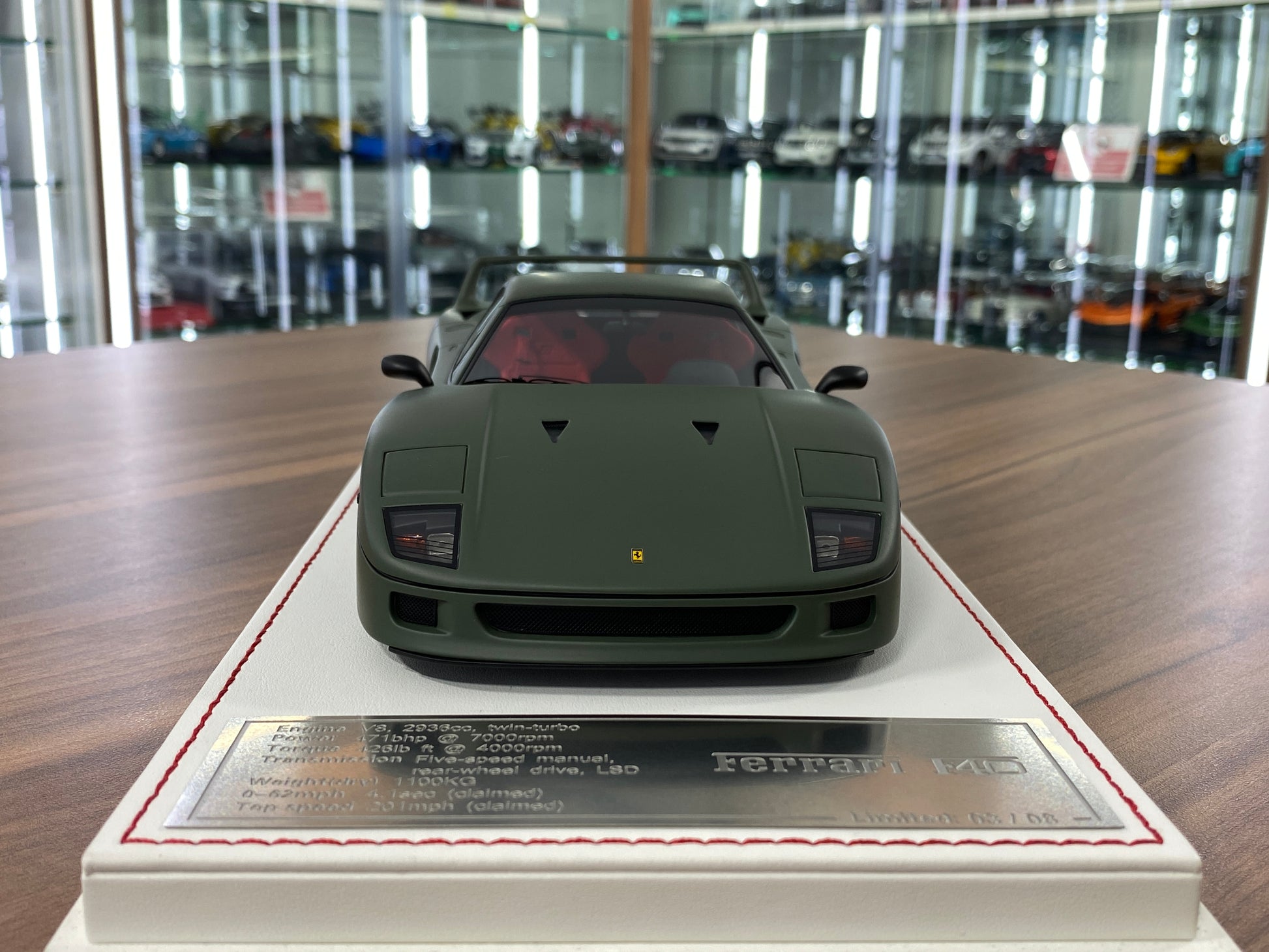 1/18 Resin Model Davis & Giovanni Ferrari F40 Military green, black/red interior Limited to 8 Pcs.