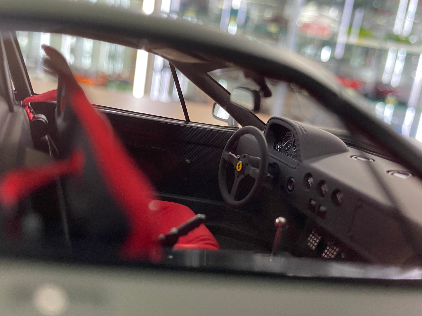 1/18 Resin Model Davis & Giovanni Ferrari F40 Military green, black/red interior Limited to 8 Pcs.