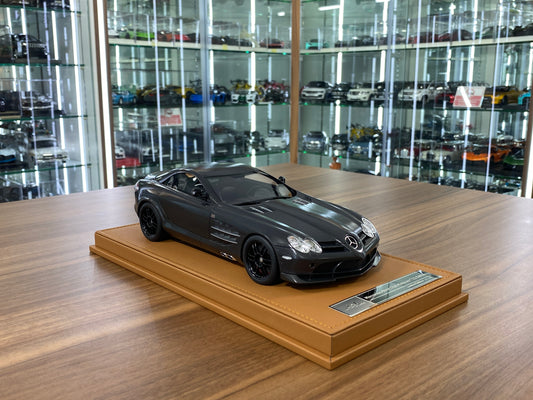 1/18 IVY Models Resin Model - Mercedes-Benz SLR McLaren 722 in Striking Full Carbon