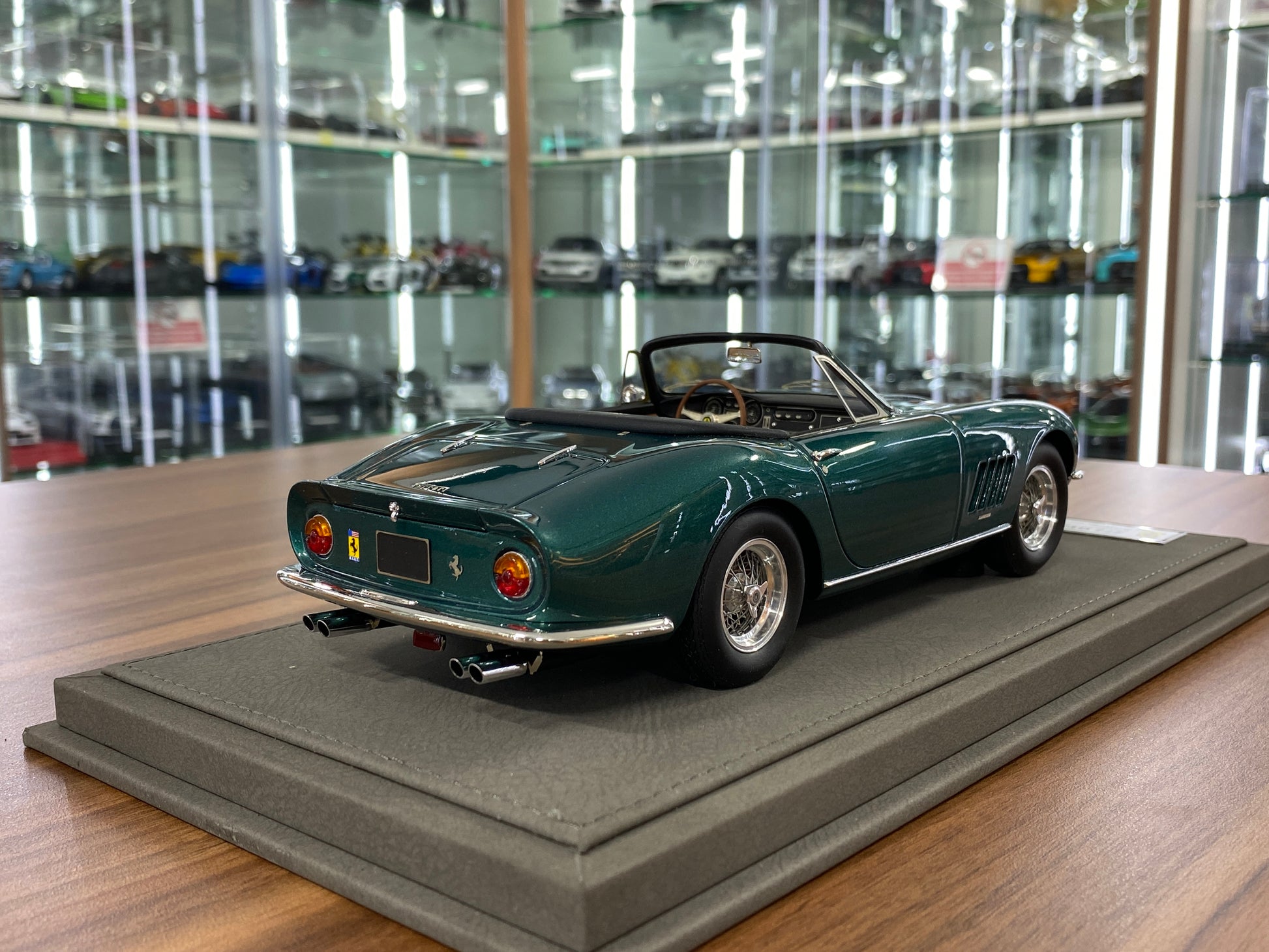 1/18 Ferrari 275 GTS/4 Spider N.A.R.T Conversion 2011 – S/N 10917  Quail Lodge | BBR Models Resin | Limited to 36 Pieces