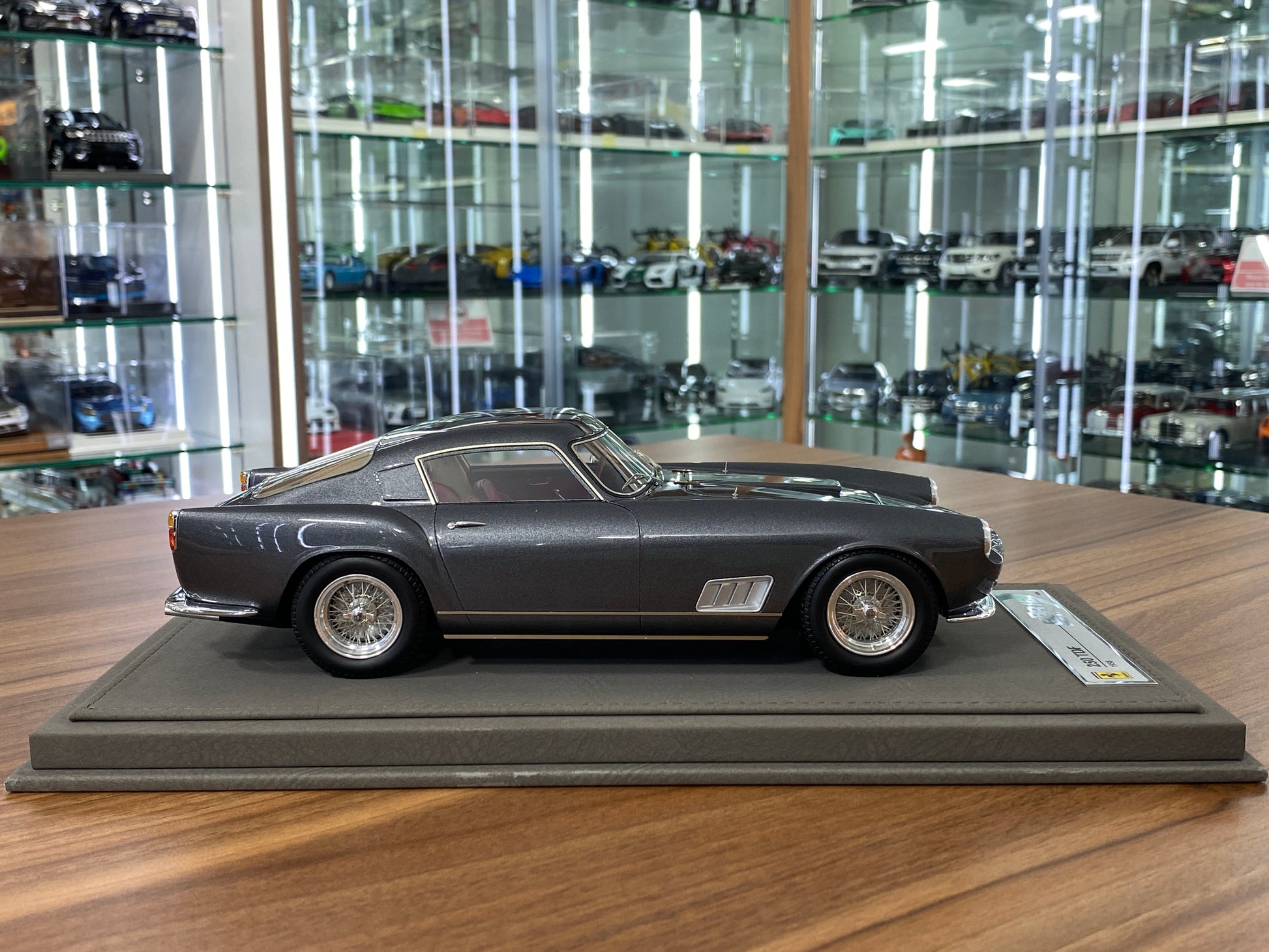 1/18 Ferrari 250 TDF FARO DIRITTO 1958 – Grey (Grigio Ferro) | BBR Models Resin | Limited to 18 Pieces