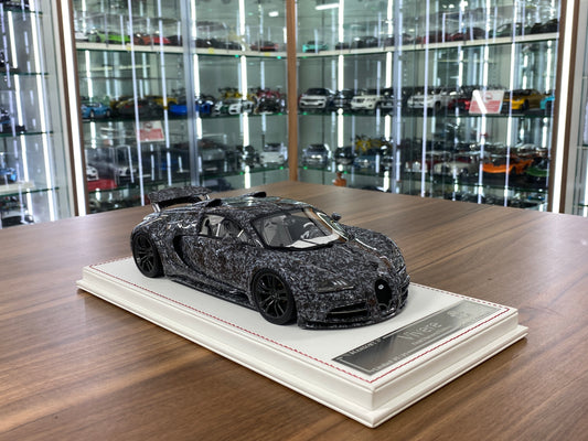 1/18 Resin - Davis & Giovanni Bugatti Vivere Mansory Final Diamond Edition in Forged Carbon Fiber , 01/01 Limited
