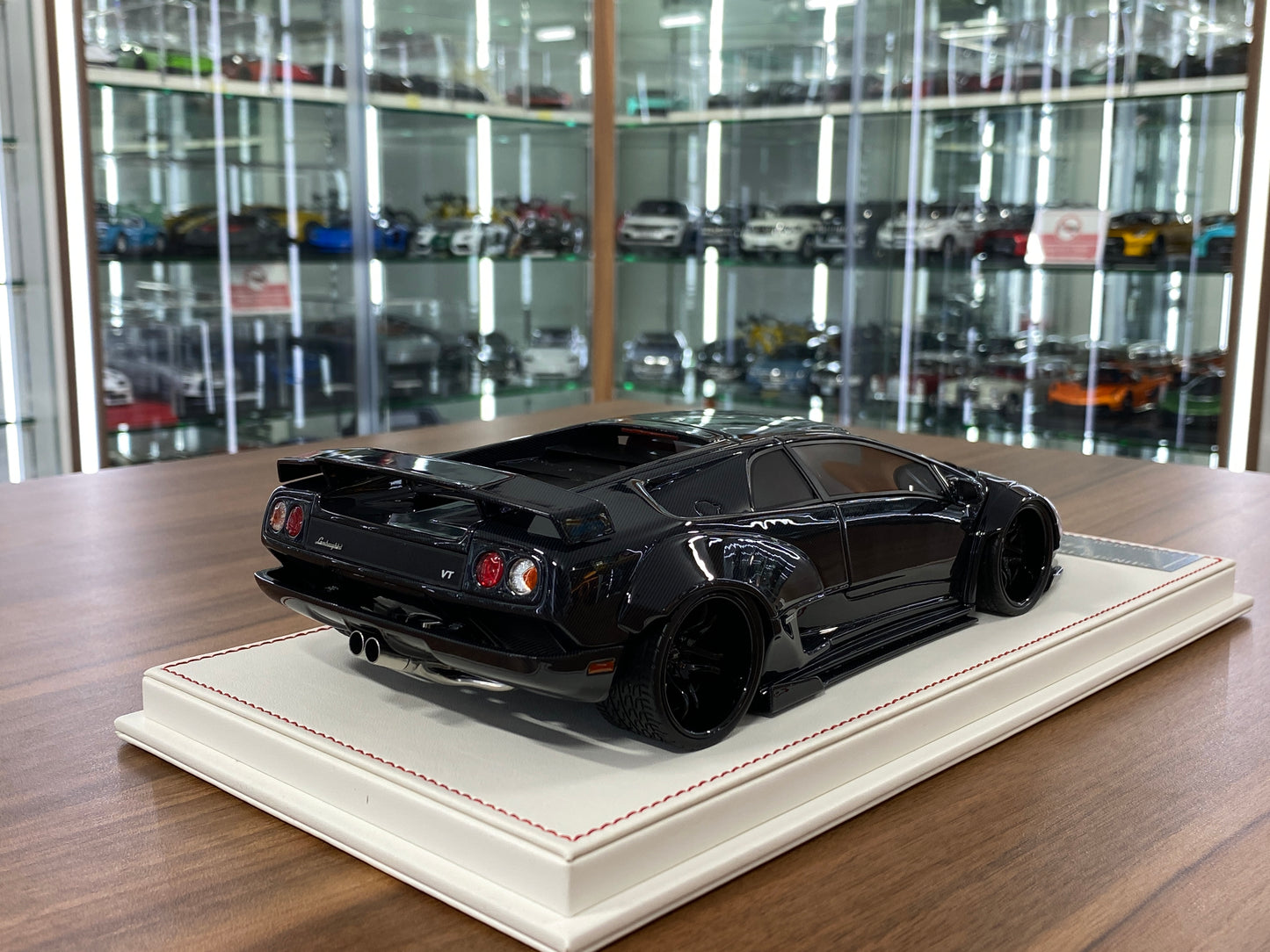 1/18 Lamborghini Diablo 6.0 "Sunset Dream" | Davis & Giovanni | Resin | Carbon Fiber | 1 of 1
