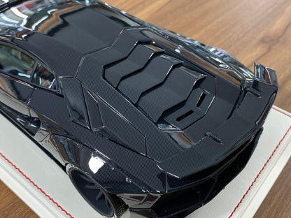 1/18 Lamborghini Aventador LP700/4 SV LB Performance – Resin | Carbon/White | Davis & Giovanni | 1 of 1