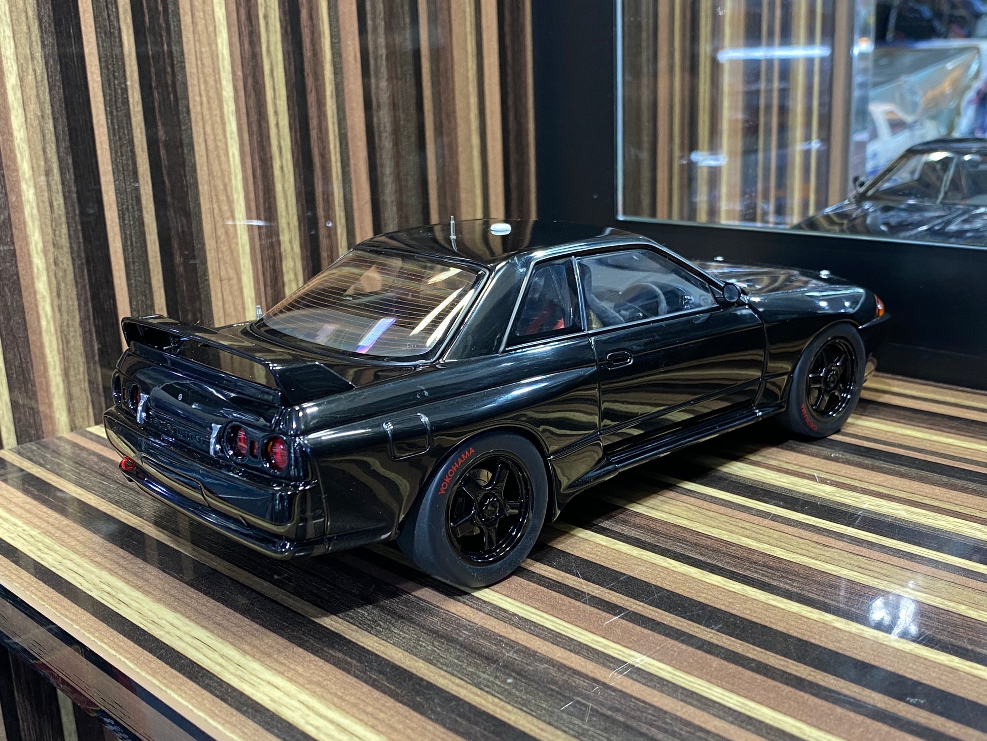 Autoart Nissan Skyline GT-R R32 - 1/18 Diecast Model, All Opening - Bl ...