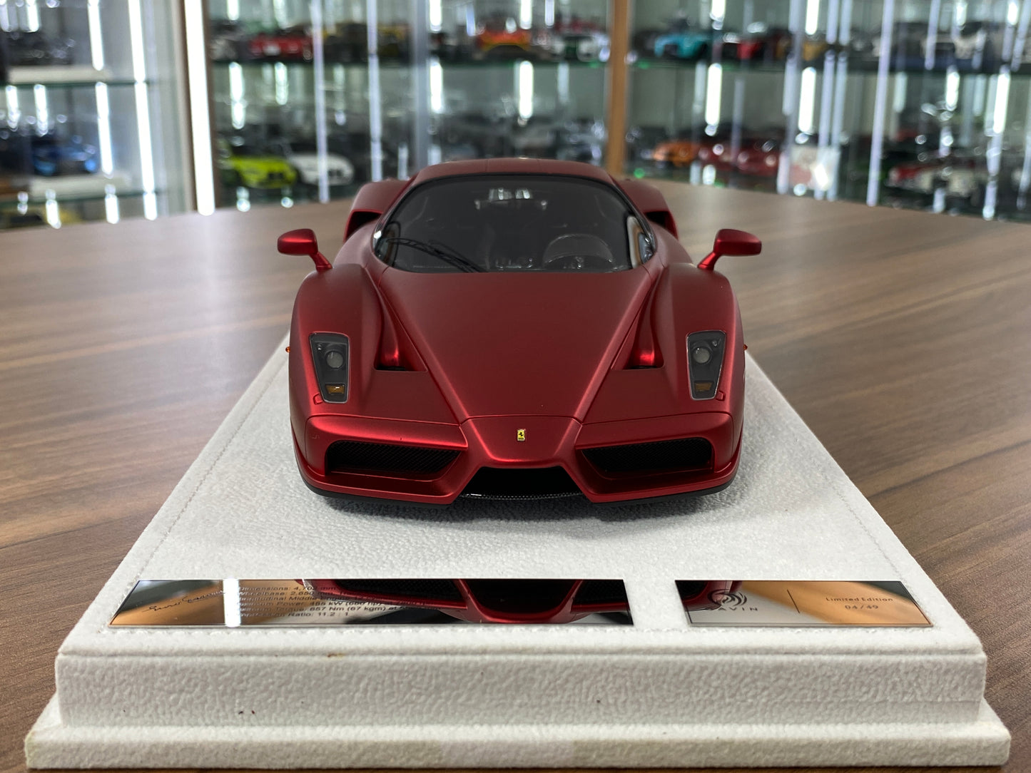 Exclusive Ferrari Enzo 1/18 Gavin Models|Limited Edition in Glossy Red