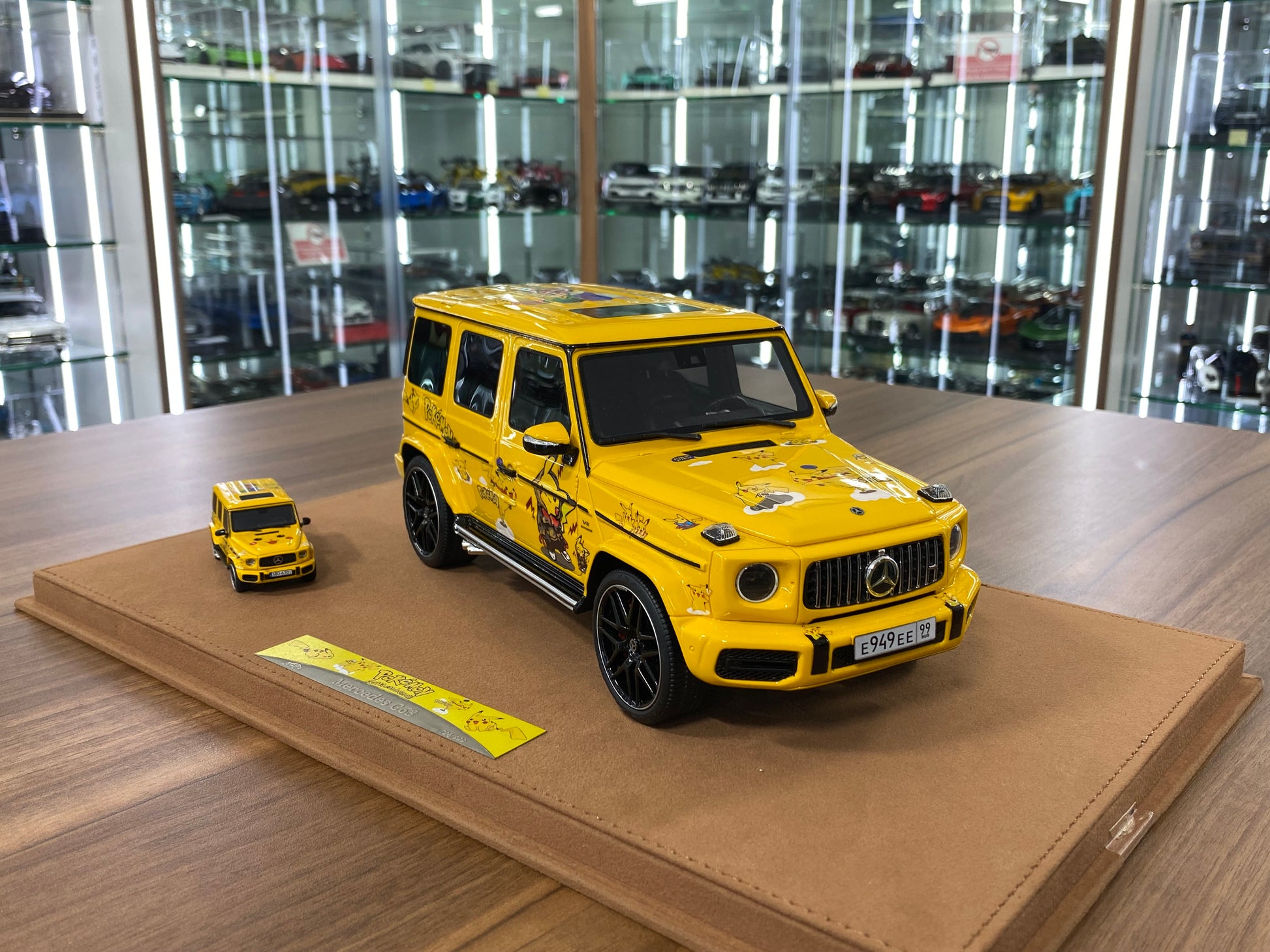 1/18 Mercedes Benz AMG G63 Pokemon VIP Model resin collectible car
