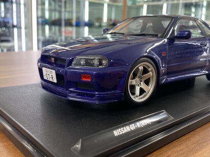 Diecast Nissan GT-R R34 Skyline Dark Blue 1/18 1999 by Solido Model Car